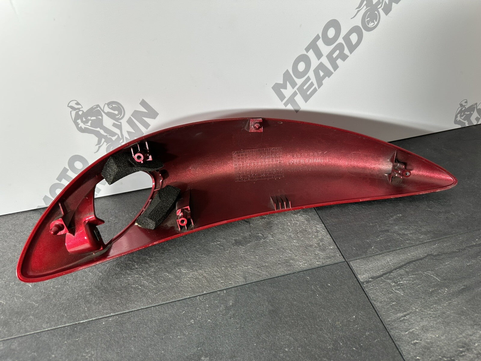 Suzuki GSXR 1300 2016 HAYABUSA Rear Left Frame Cover Side Cowl 18408 Miles OEM