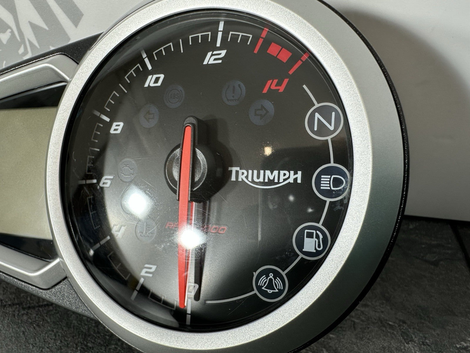 Triumph Street Triple 675 R 2015 Speedo Clocks Dash 16470 Miles 2013-2016 OEM