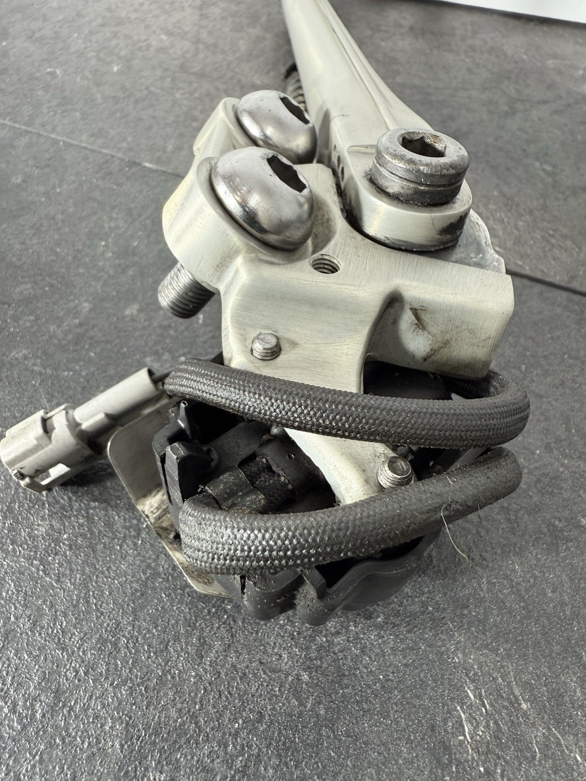 696cfe37-0c5a-467d-a3a2-fced1a768147