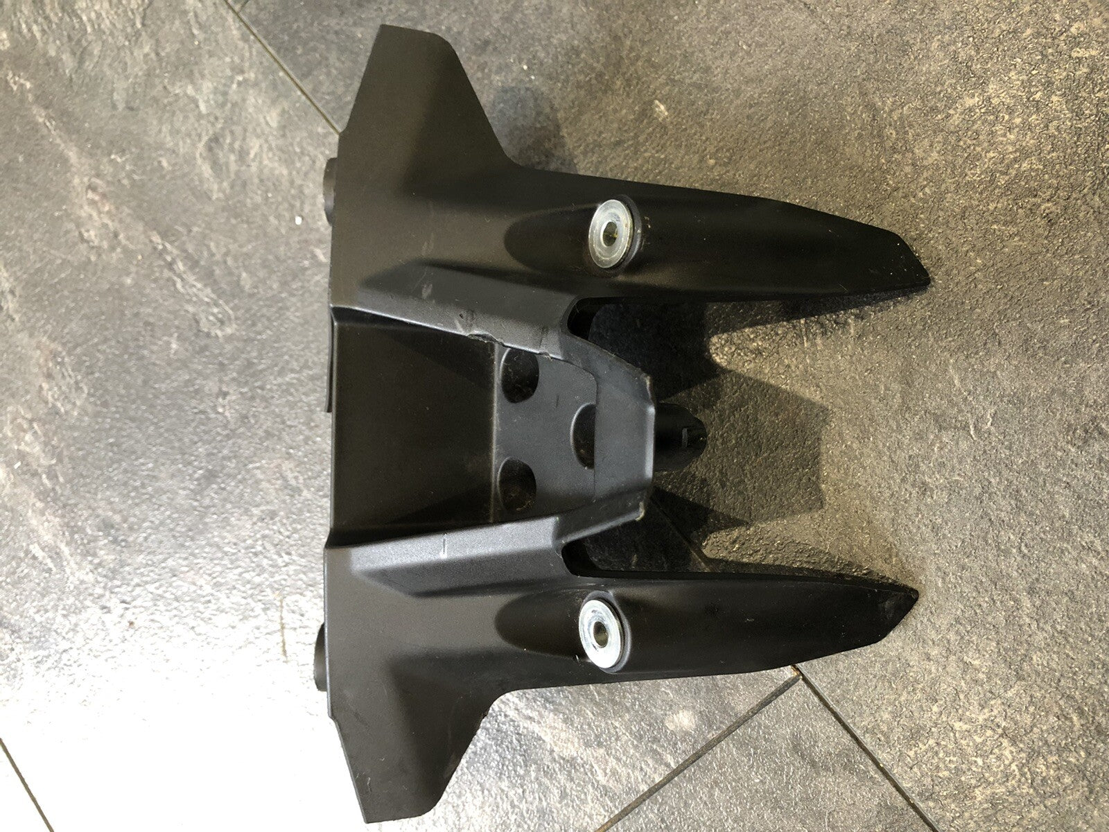 Yamaha MT10 SP 2018 Speedo Bracket Holder Front Bracket Only 5800 Miles OEM