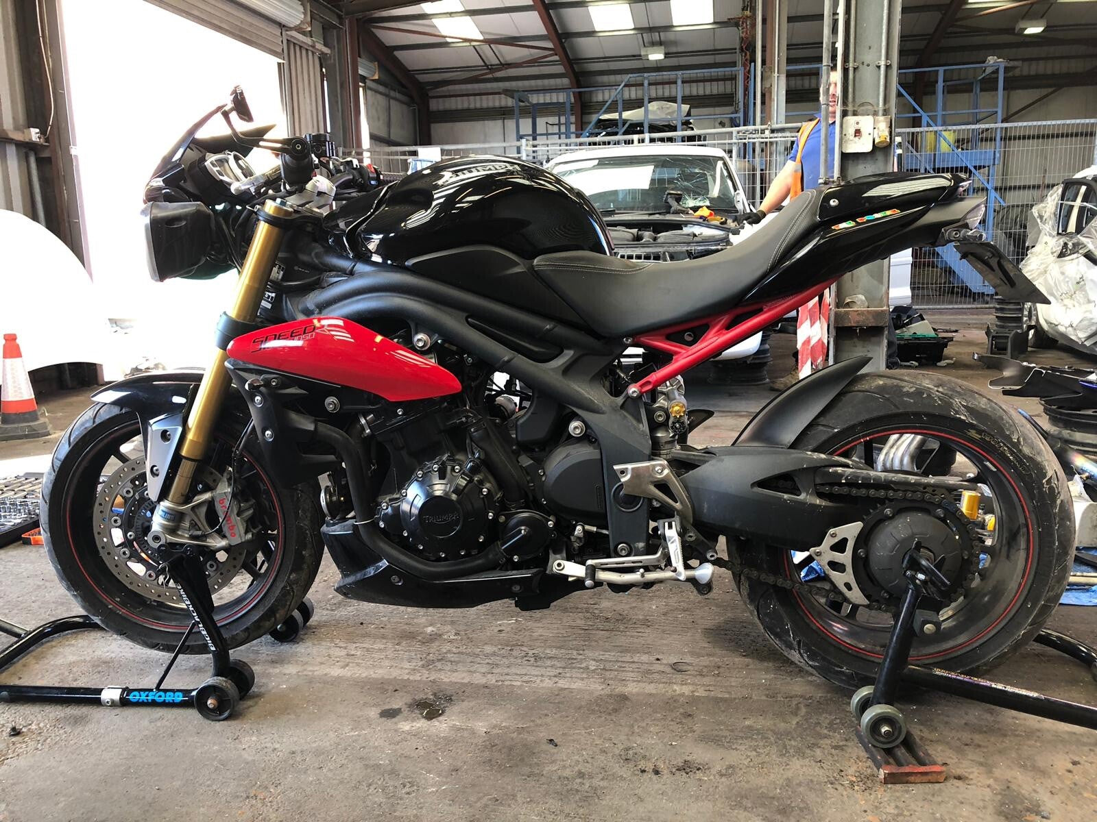 TRIUMPH SPEED TRIPLE 1050 R 2015 Air Valve Engine Breather AIR Valve 1050R Valve