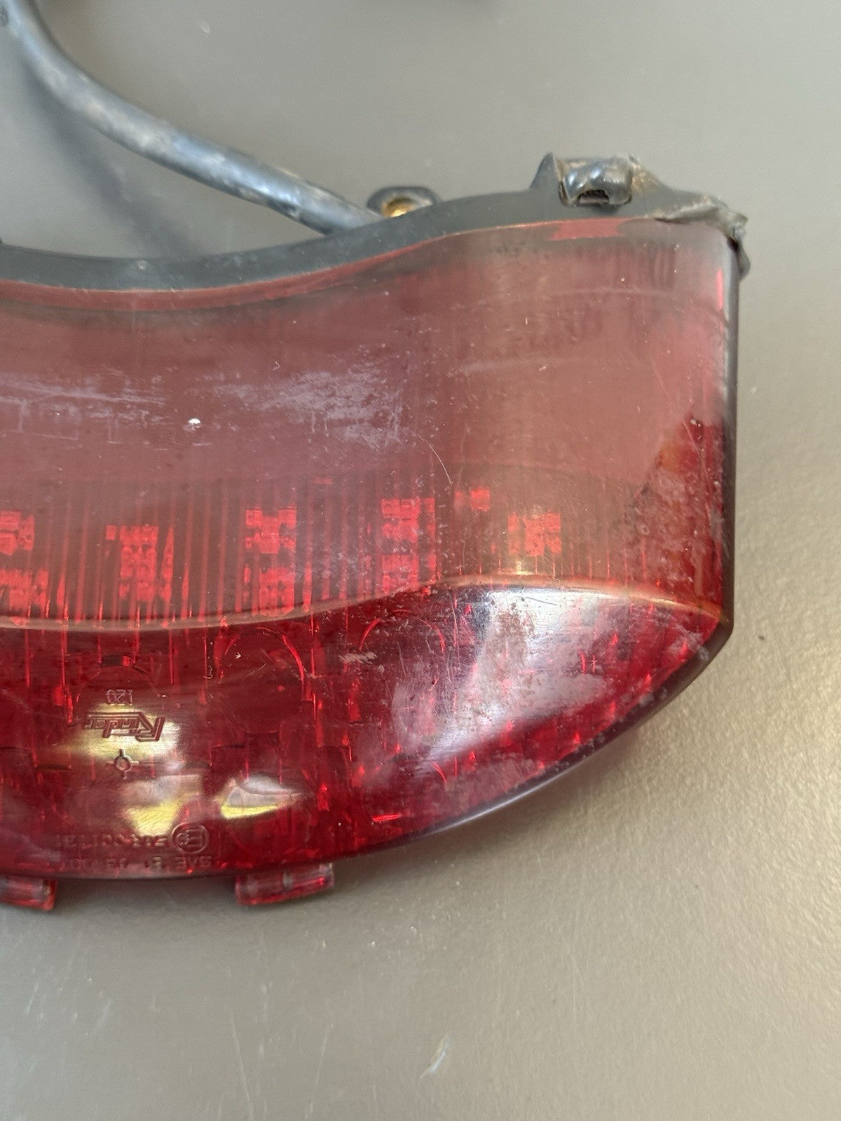 TRIUMPH STREET TRIPLE 675 675R BRAKE TAIL LIGHT - REAR LIGHT BRAKE LIGHT 2007-11