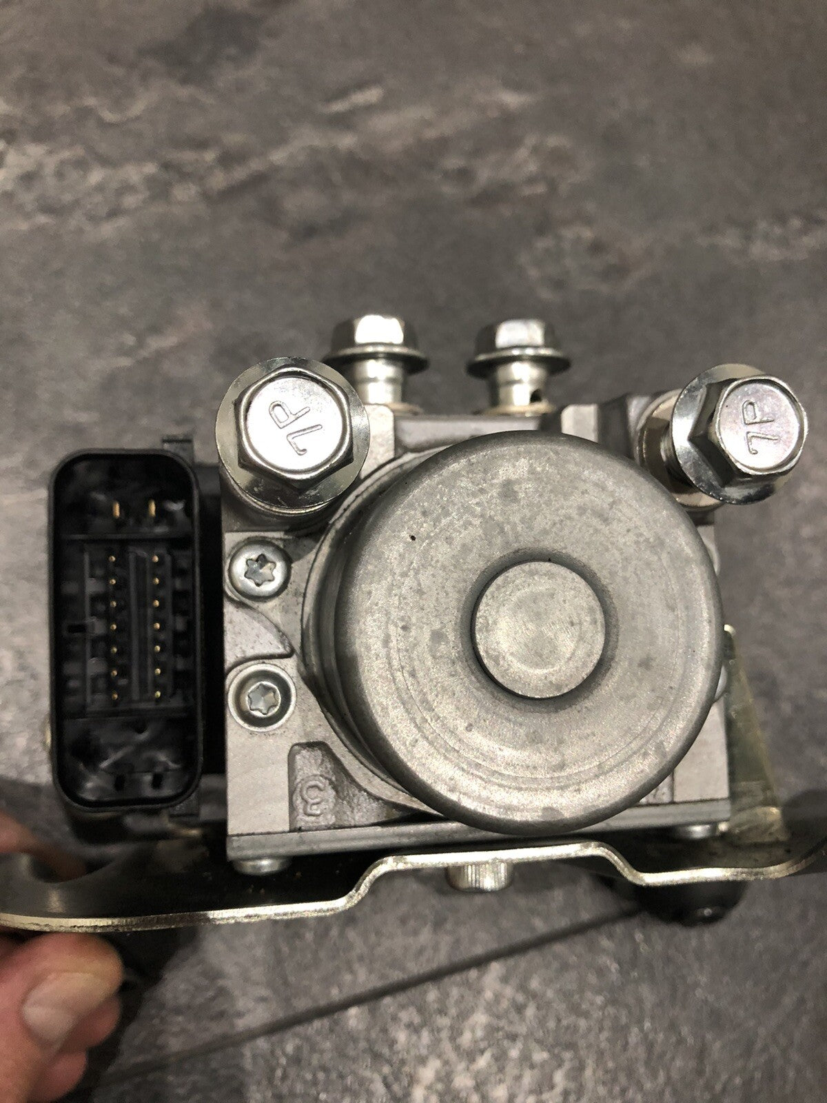 Suzuki GSXR 1000 ABS Pump Regulator Module NISSIN 2018 L7 L8 L9 17 18 19 OEM