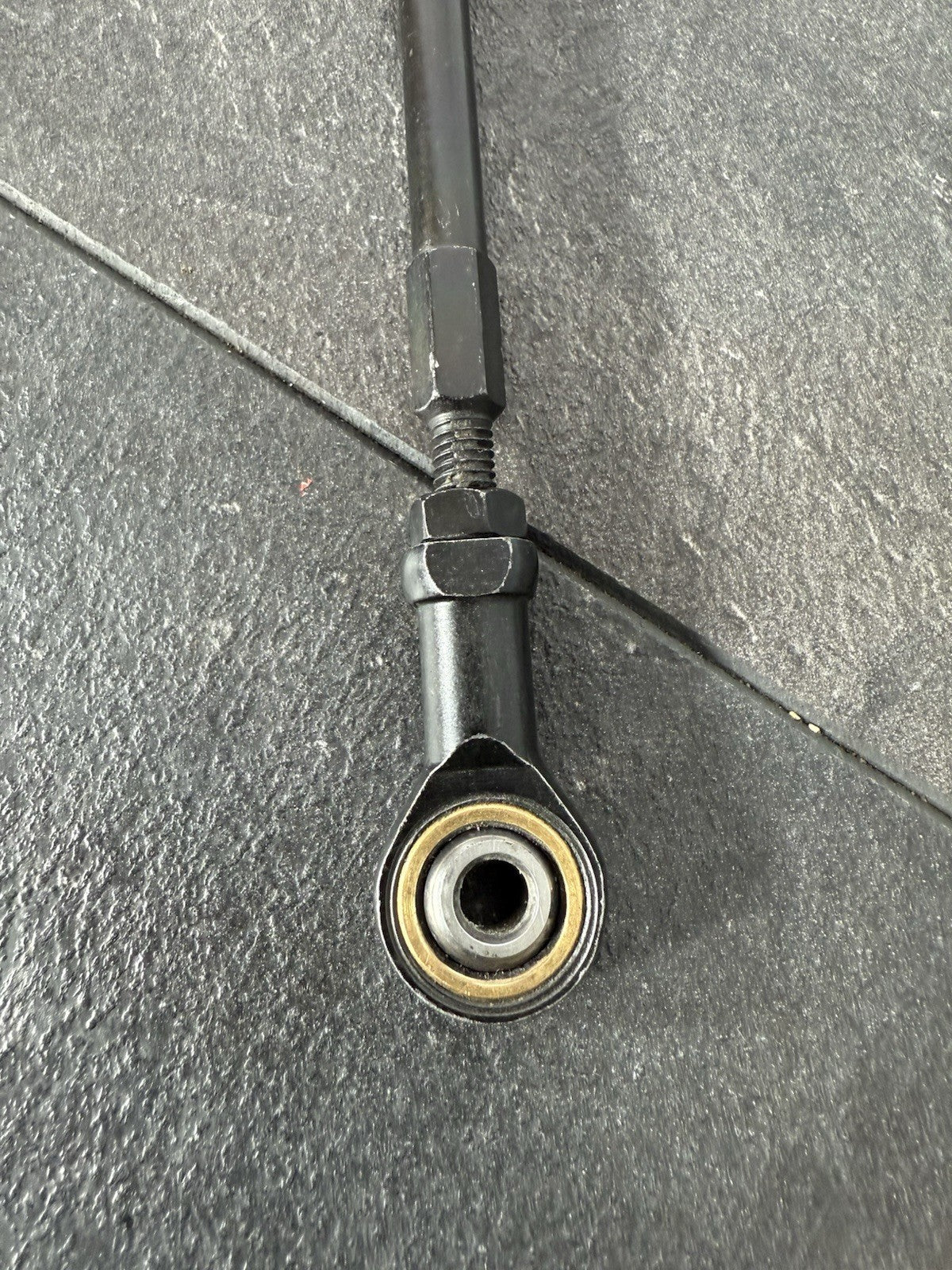 b0b12af9-4d4e-49ab-b394-e337ca6d700d