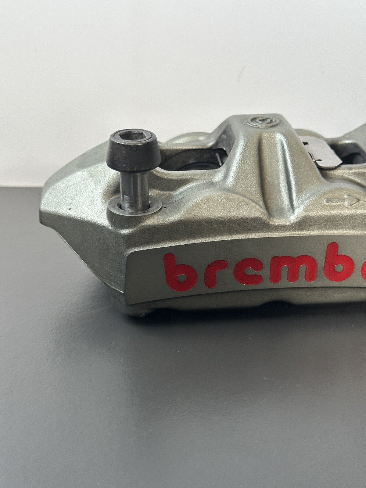 Triumph Speed Triple RS 1050 2018-2020 Brembo front brake calipers pair BREMBO