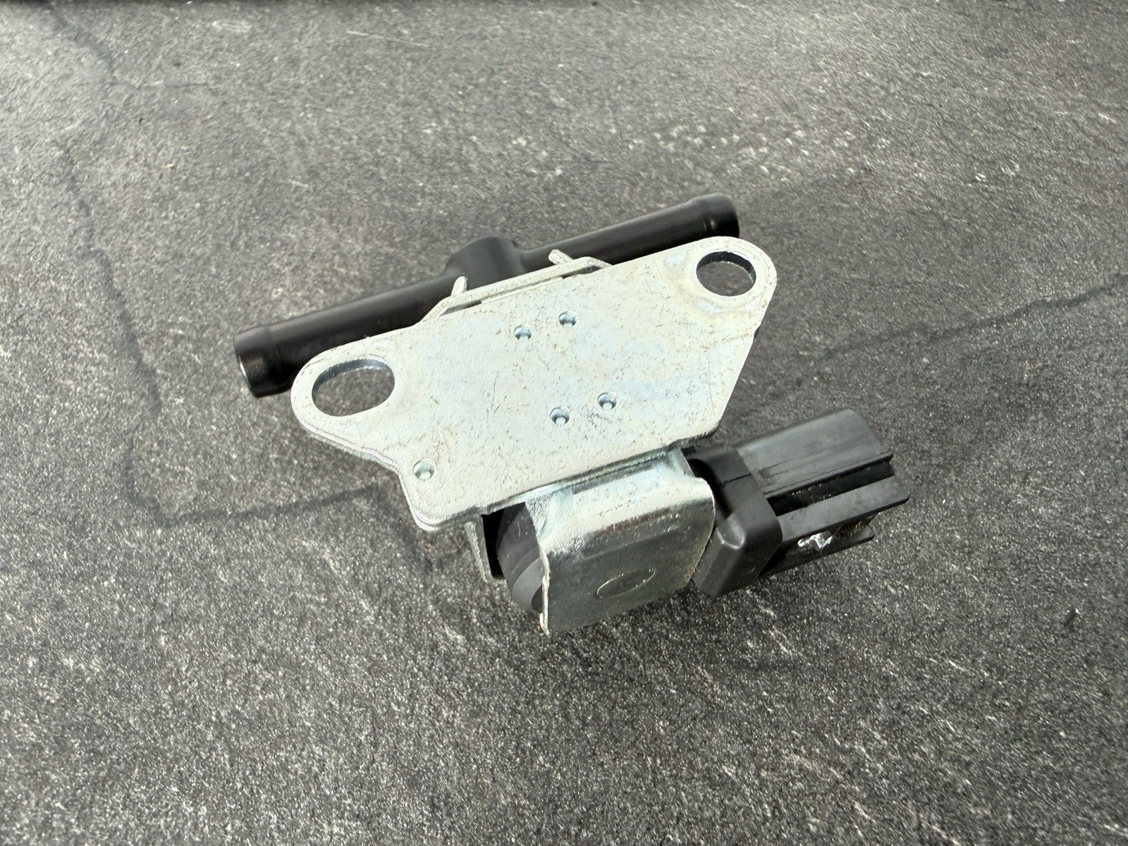 c063eaf1-8664-4e10-877f-46c8332d3153