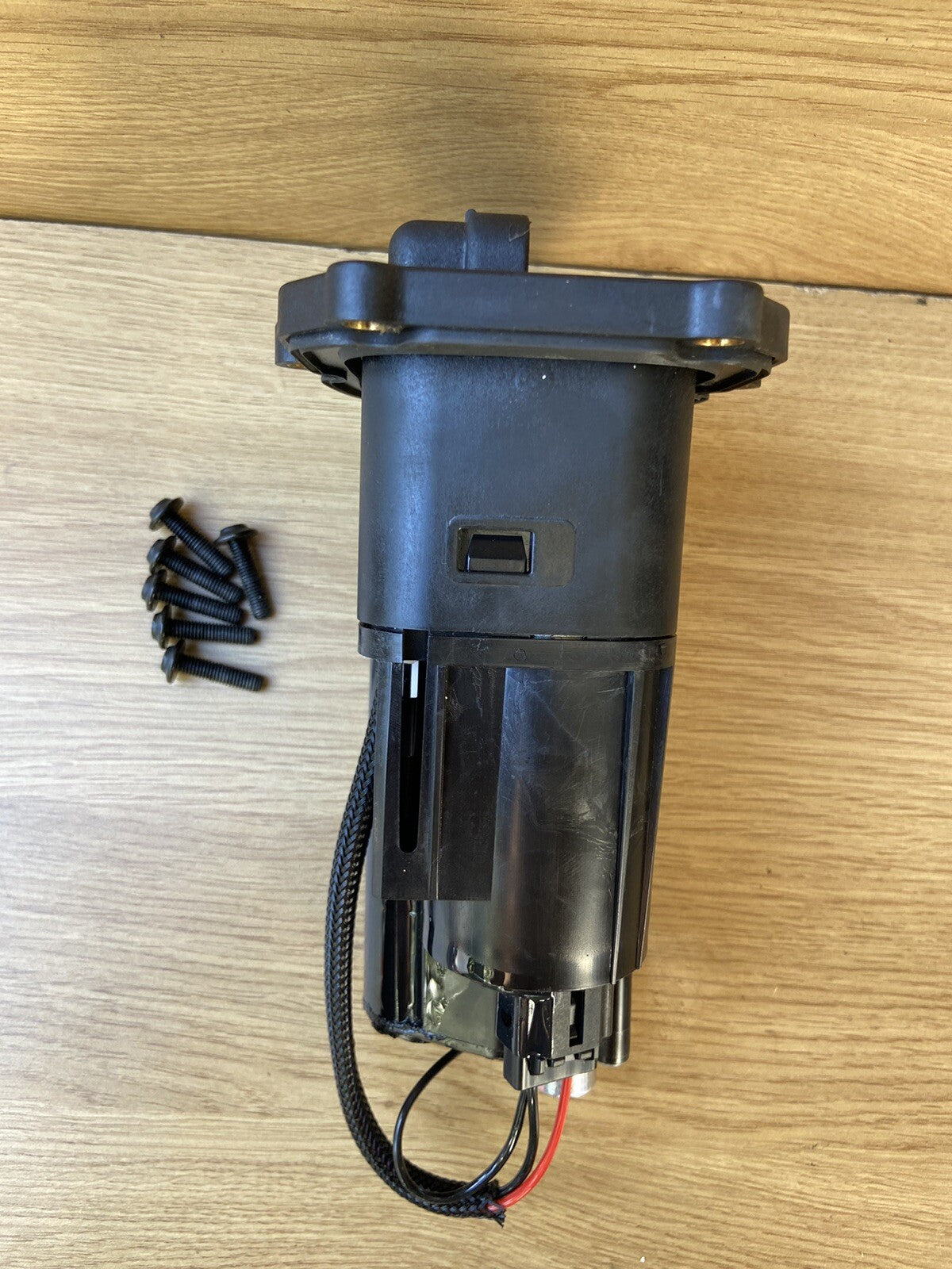 Ducati Supersport petrol Pump fuel pump 16024341A 2963 Miles UK ONLY Supersport