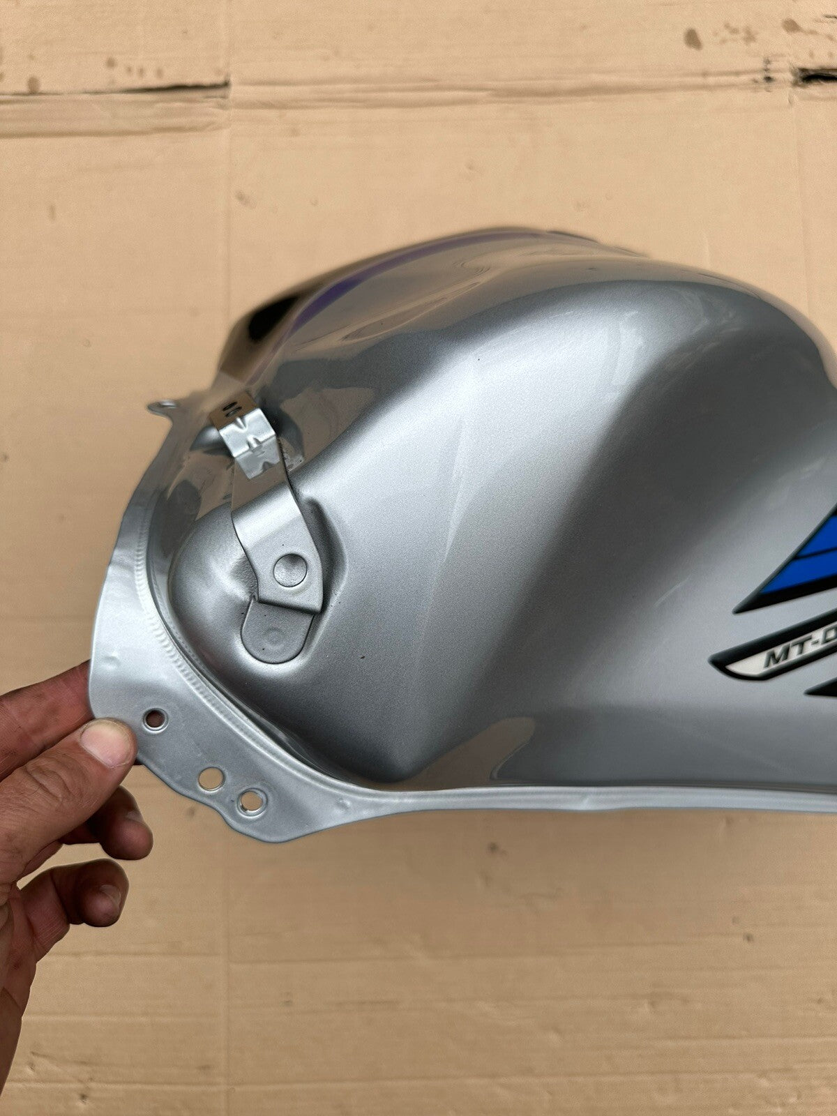 YAMAHA MT-09 SP MT09SP Fuel Tank Petrol Tank B7NY24100004 *DENTED* OEM 2021 -
