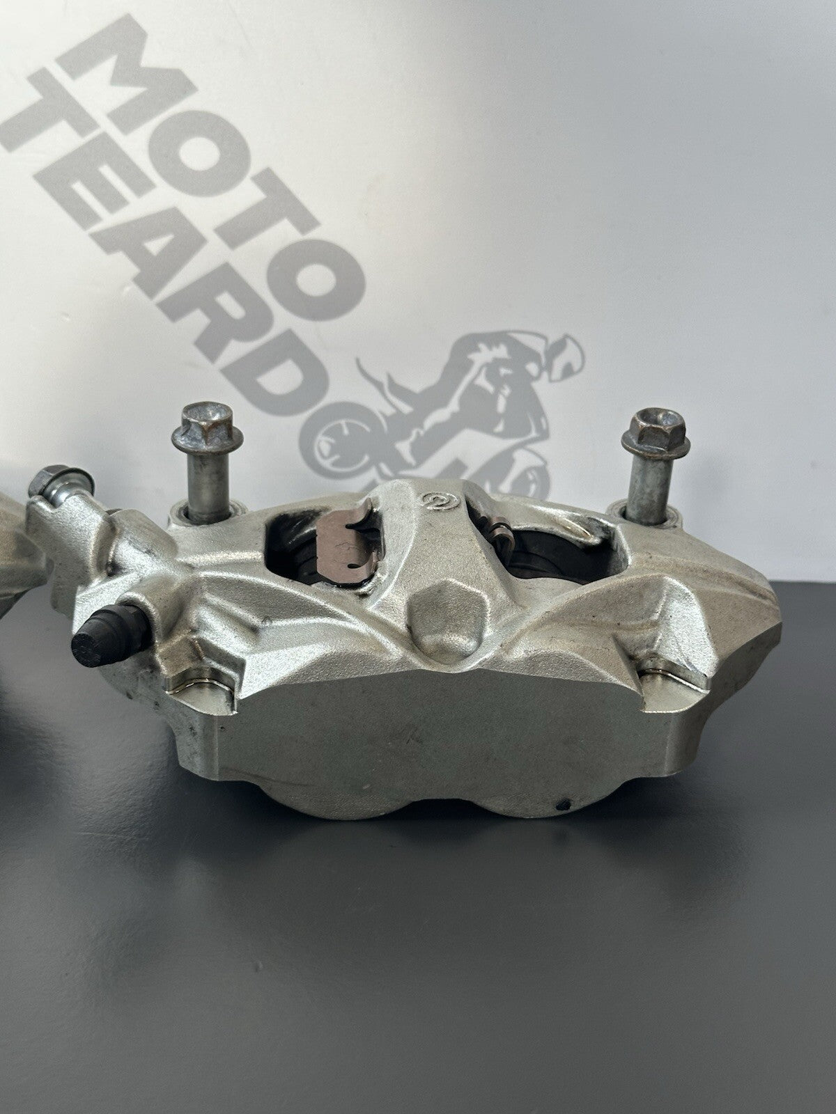 Suzuki GSXR600 GSXR750 Front brake calipers Brembo Monoblock 2011 - 2017 108mm