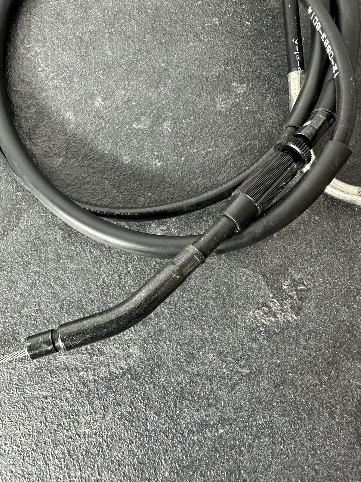 Kawasaki Z800 2016 Throttle Cables Accelerator Cable 12691 Miles 2013-2018 OEM