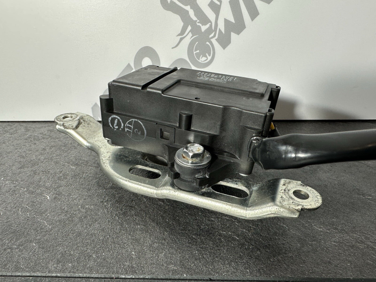 Suzuki GSXR 1000 2014 Regulator Rectifier Reg Rec 22774 Miles 2009-2016 OEM