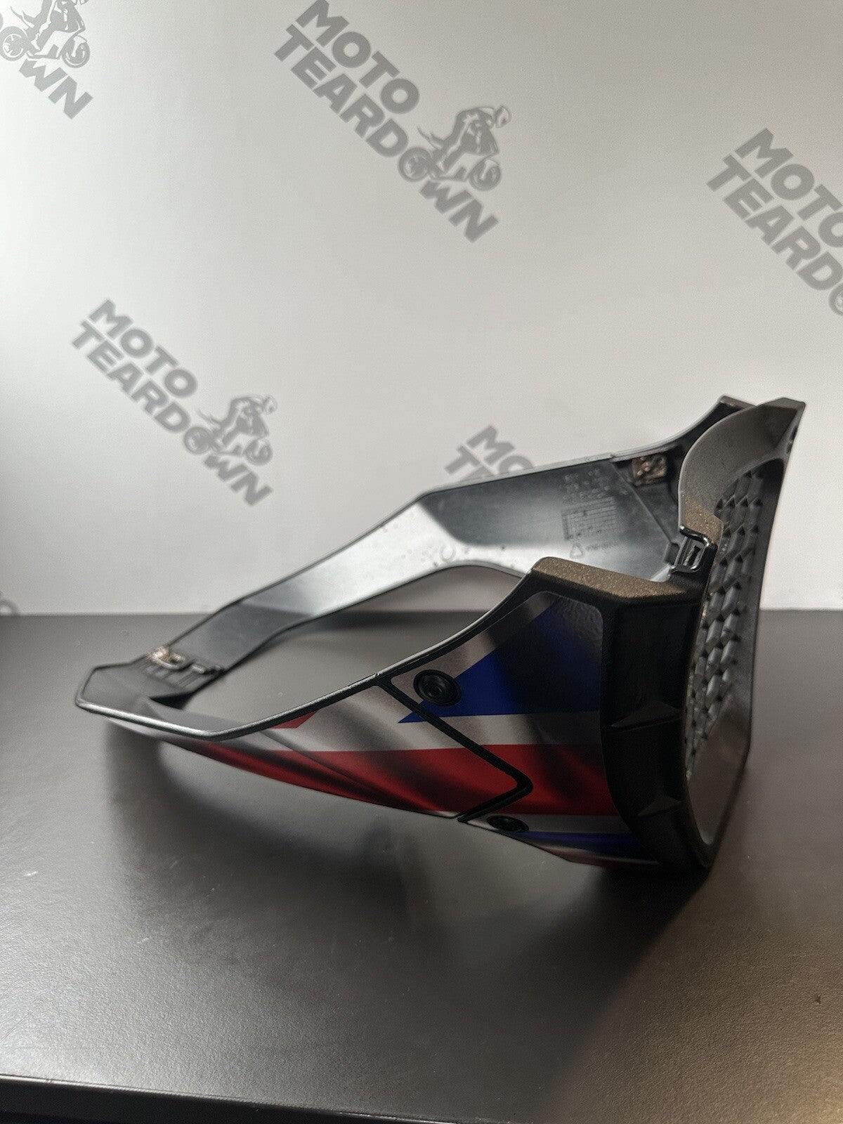 APRILIA TUONO V4 Belly Panel Fairing B043248 B043247 B043246 OEM 2017-2019