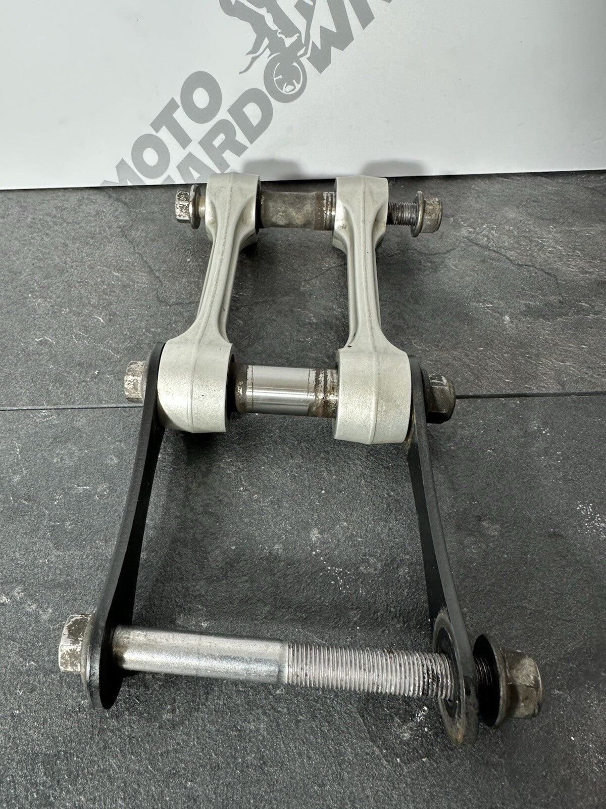 Triumph TIGER 900 GT PRO 2022 Shock Linkage Dog Bone 6337 Miles 2020-2023 OEM