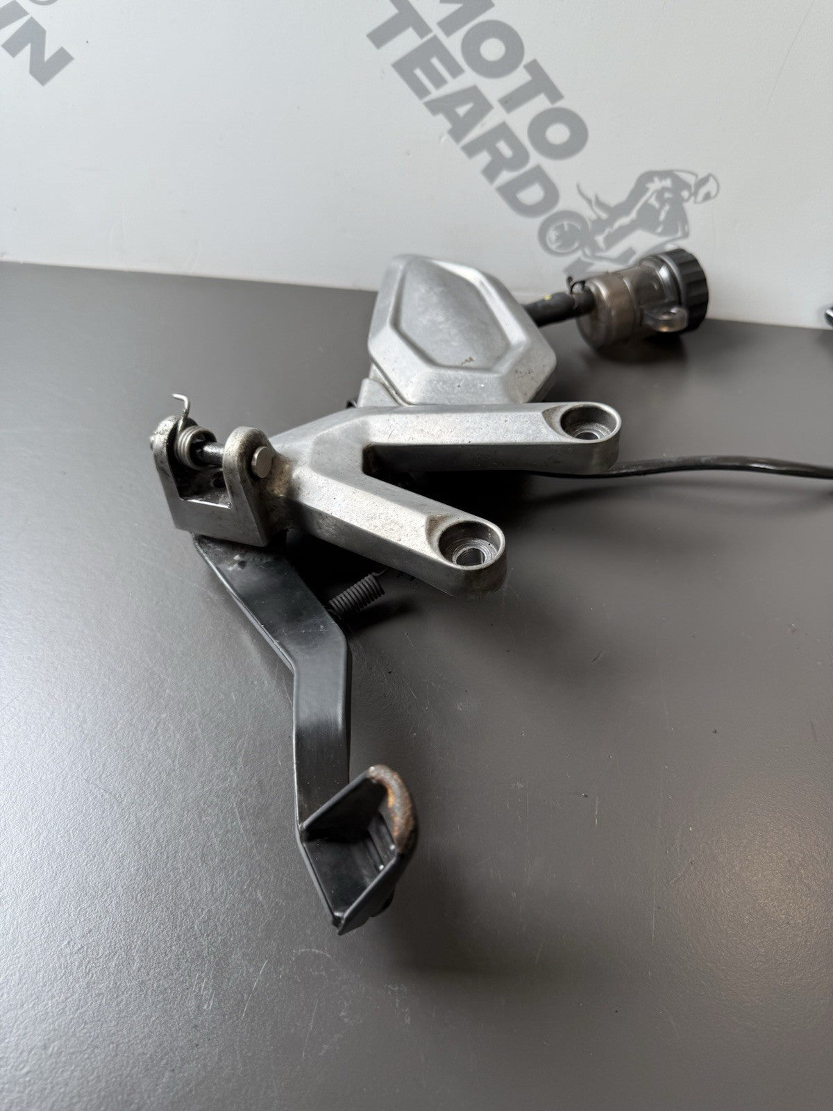 Triumph Trident 660 Right Rearset Footrest Mastercylinder BENT PEDAL 2021-24
