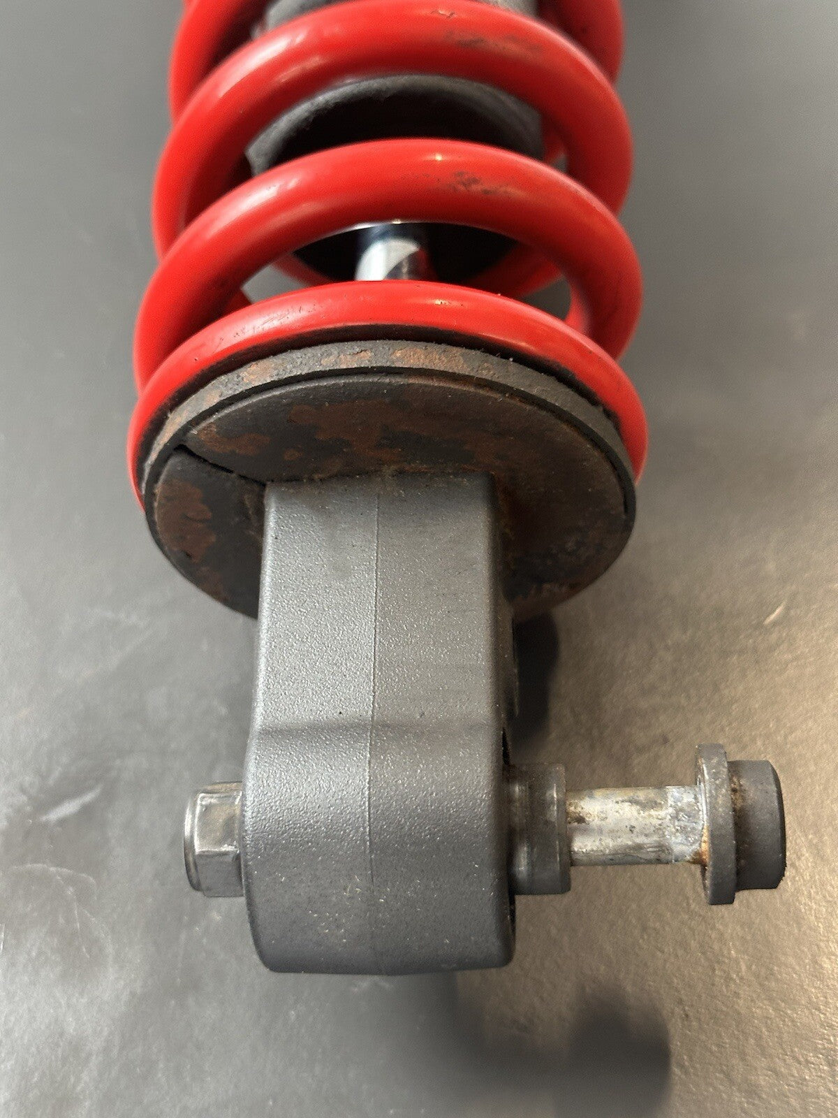 Triumph Speed Triple SHOCK ABSORBER REAR TRIUMPH SPEED TRIPLE 1050 2011 - 2015