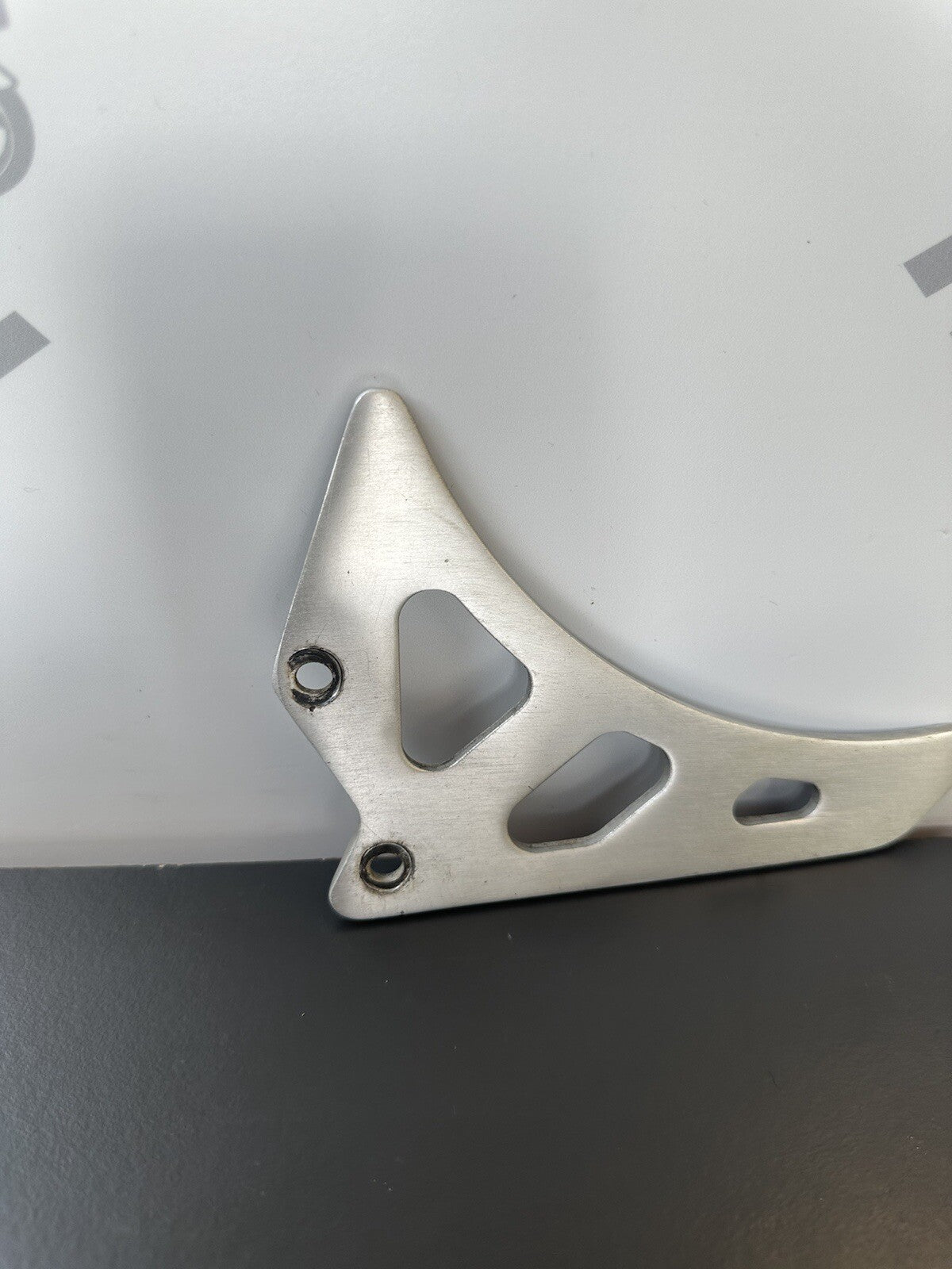 Triumph Speed Triple 1050RS 2018-2020 Oem Alloy Chain Guard Chain Guard OEM