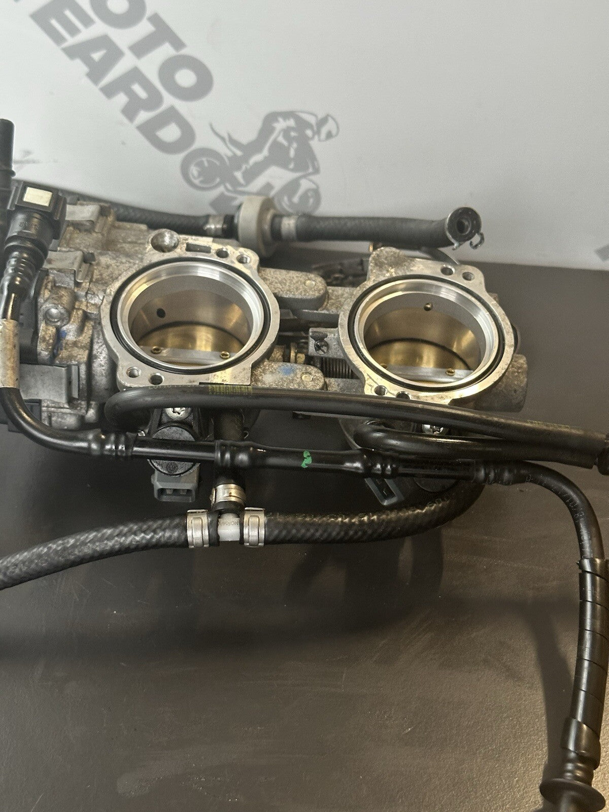 APRILIA TUONO V4 1100 FACTORY Throttle Bodies - 8573046 2017-2020 Front And Rear