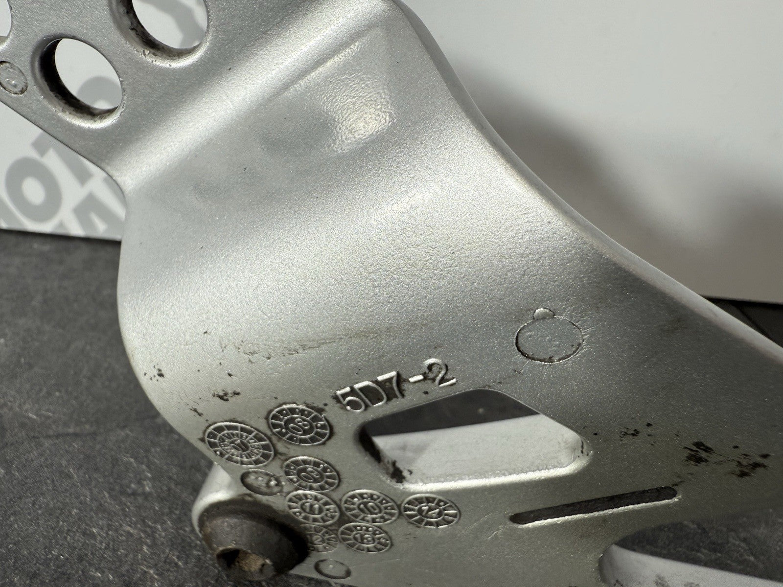 Yamaha YZF R125 R 125 2014 Left Rearset Footrest Mount 26983 Miles 2008-2018