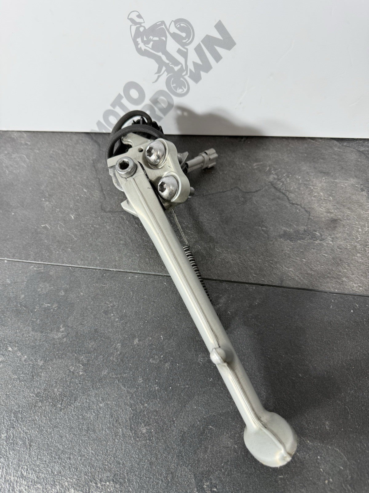 689d83c0-c0c4-4499-aff4-867bf2759813