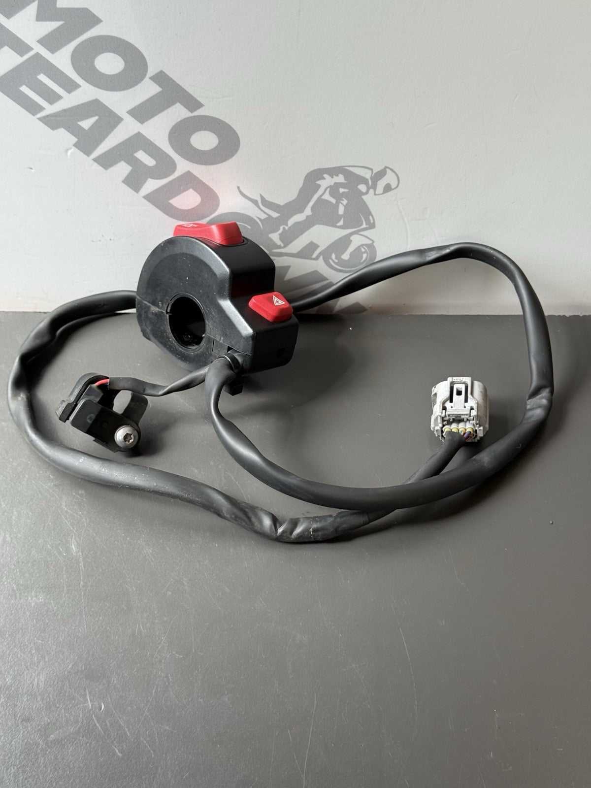 TRIUMPH TRIDENT 660 RIGHT SWITCH GEAR Right Switch YEAR 2021-2024 OEM RT SWITCH