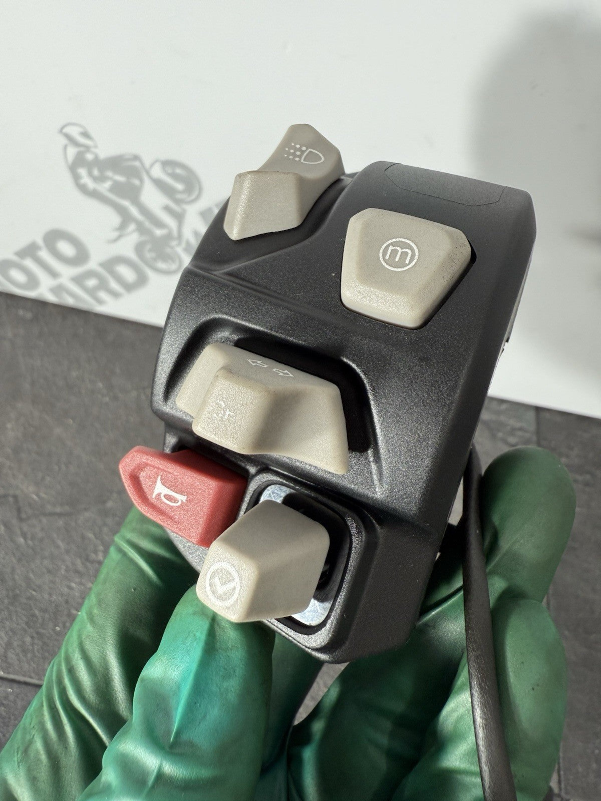 a2ae0c69-ac92-44ea-bdb4-dc59df049321