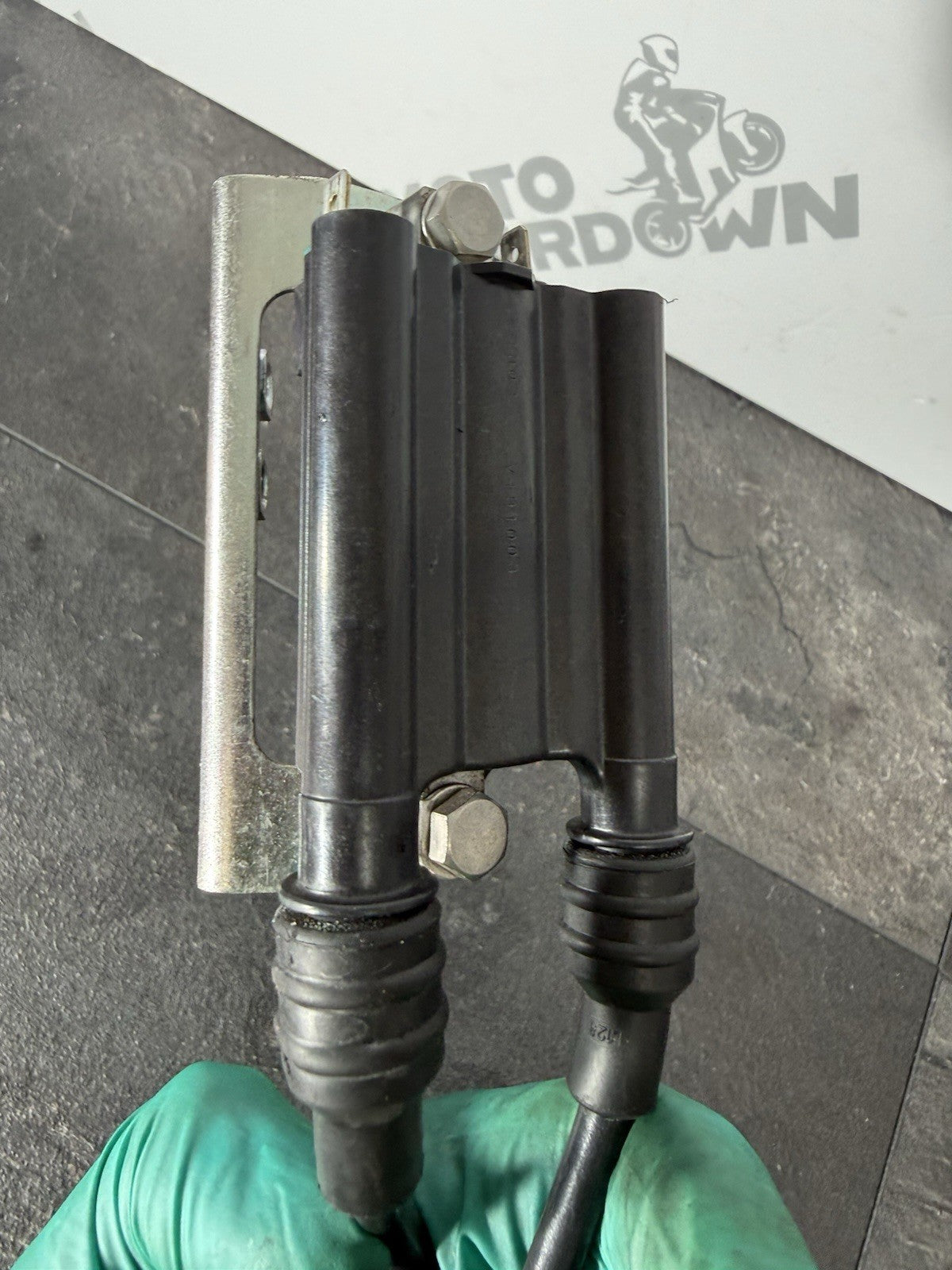 470afb64-3831-43ff-a178-df17865b2a2a