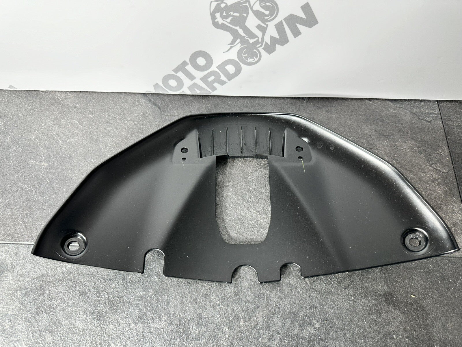 Yamaha R7 690 2024 Front Plate Chin Spoiler Fairing Panel 1784 Miles 2022 2023