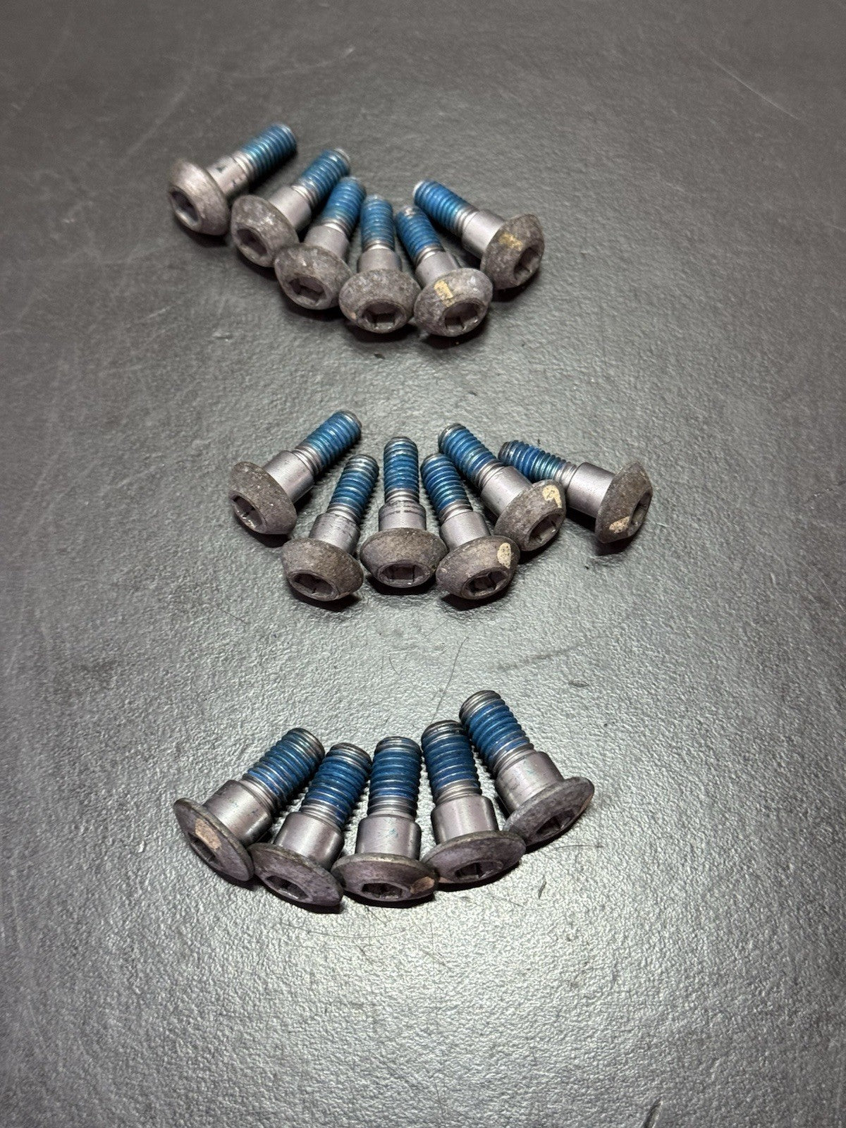 2fce77dd-a8b0-4343-bd68-7b0b99a95d35