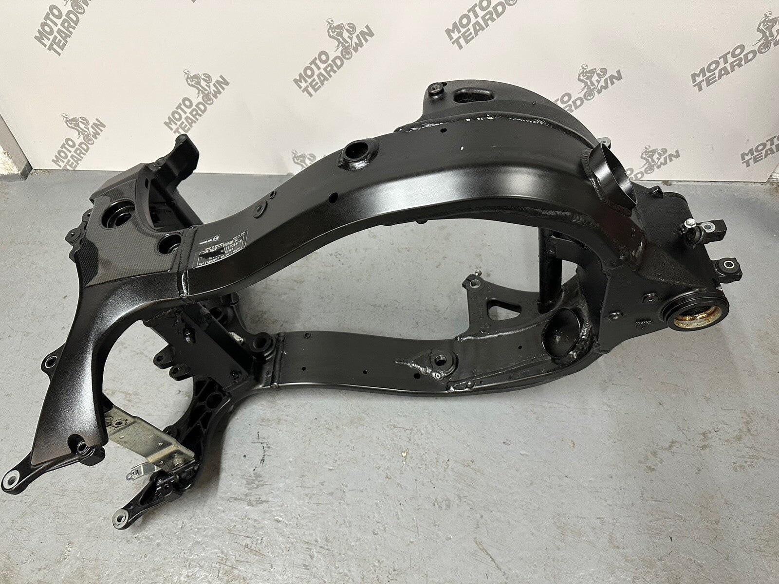 Suzuki GSXR 1300 2016 HAYABUSA Main Frame Chassis *CATEGORY N* 18408 Miles GEN 2