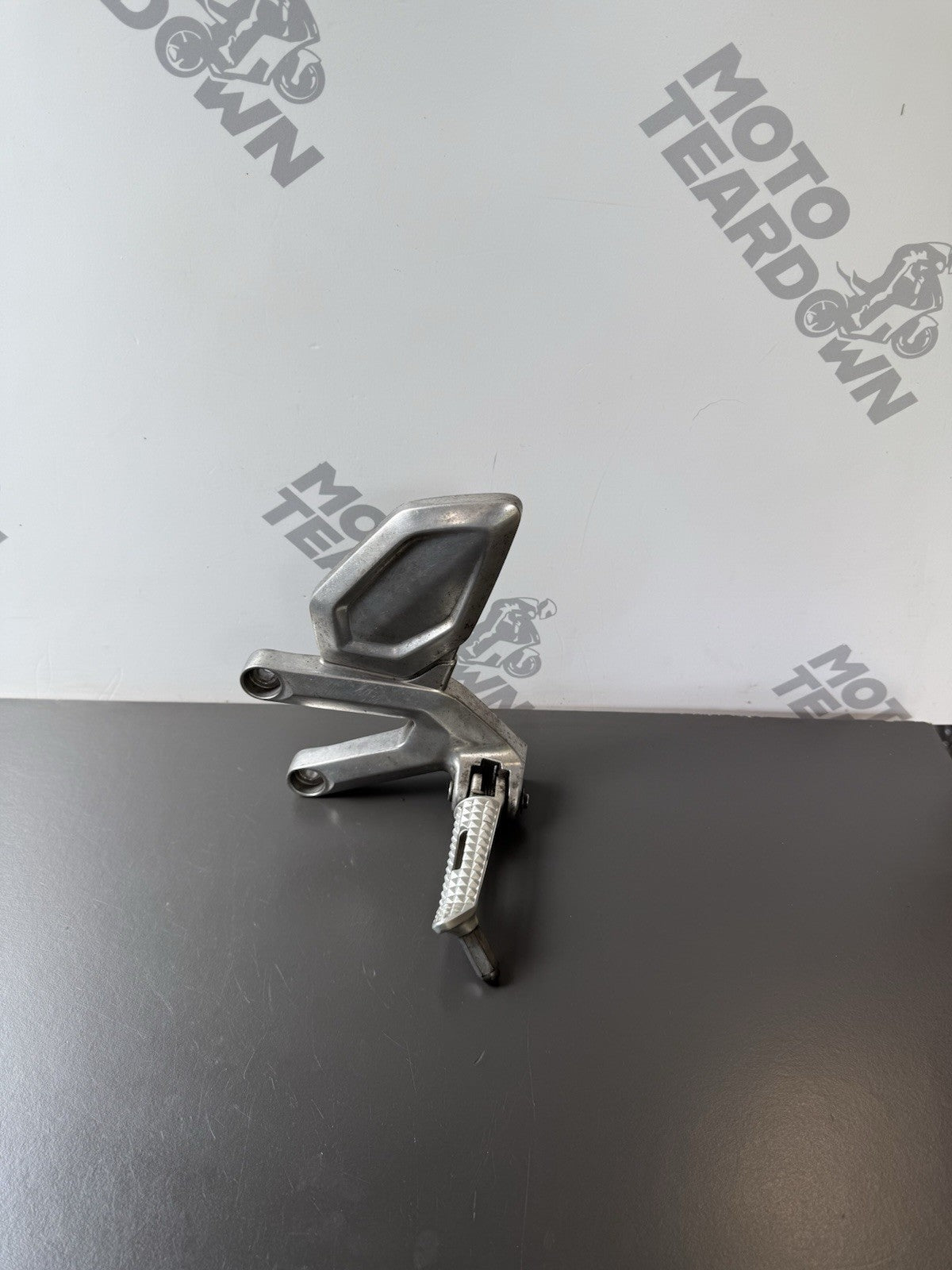 Triumph Trident 660 left riders footrest Left Footrest 2021-2024 T2086601 OEM
