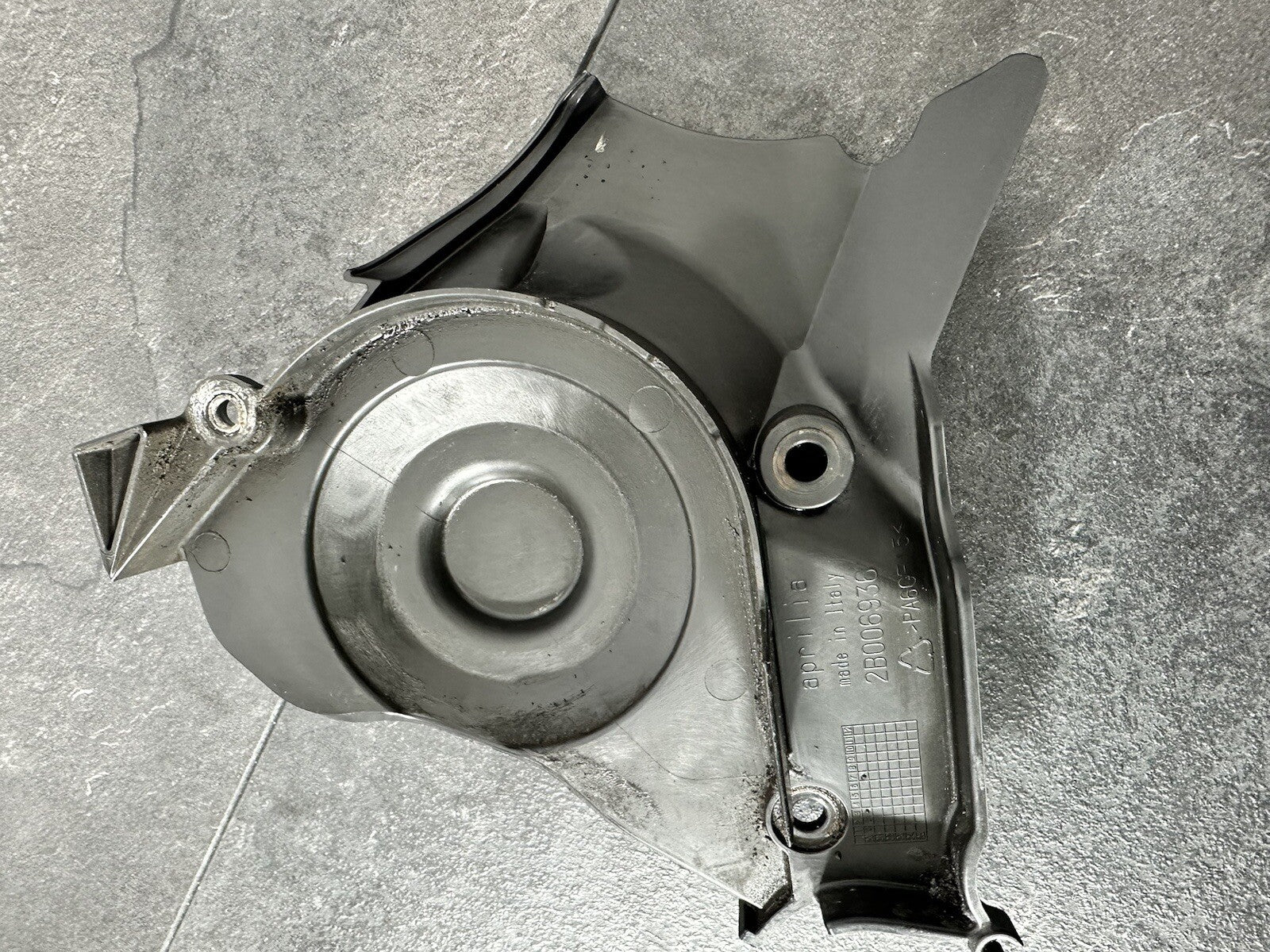 Aprilia Tuono V4 1100 Factory 2020 Front Sprocket Cover 6889 Miles OEM 2019