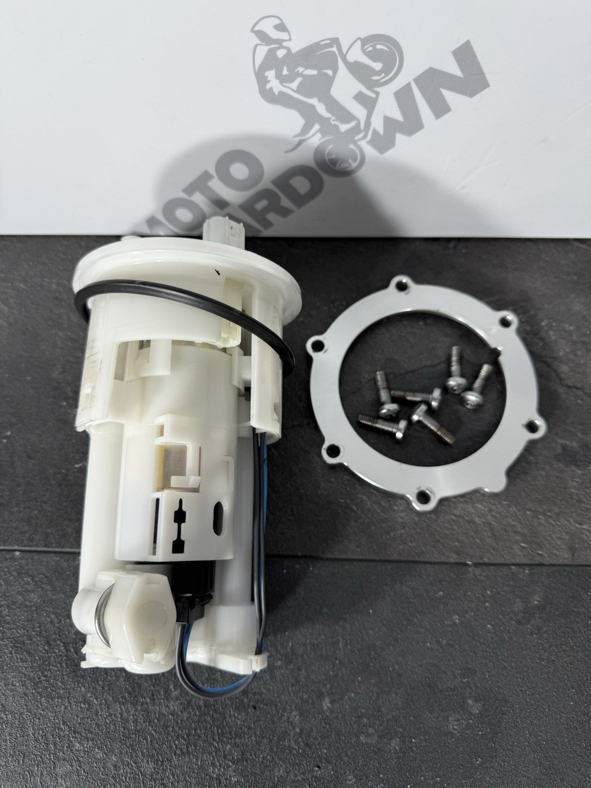 e136e10d-e3d8-4c6d-b01a-5ff2bbe080b4