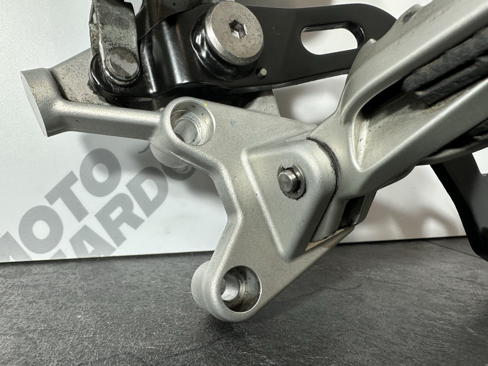 Triumph TIGER 900 GT PRO 2022 Right Footrest Rearset Rear Brake 6337m 2020-2023