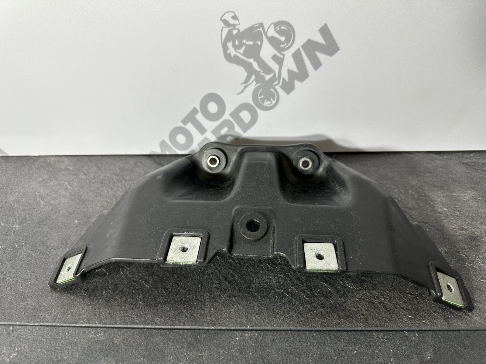 Suzuki GSXR 1000 2014 Fuel Tank Front Cover Bracket 22774 Miles 2009-2016 OEM