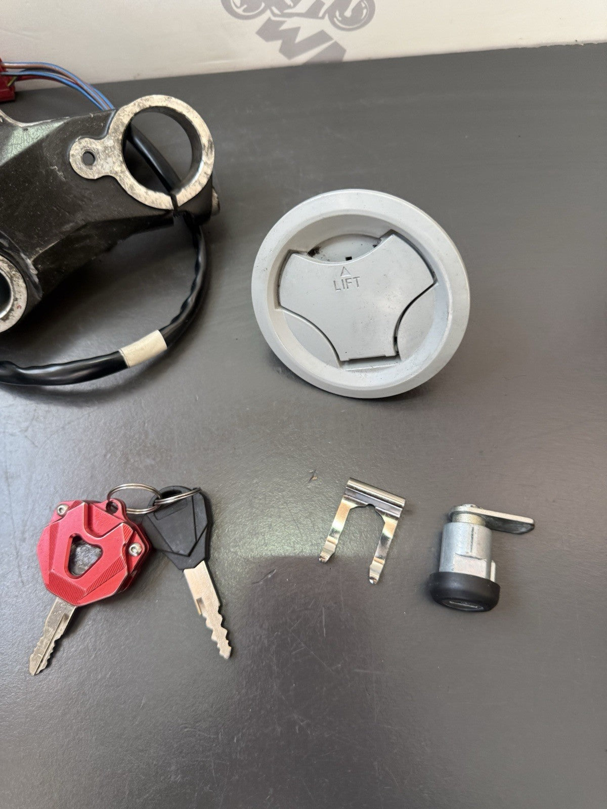 a18bebcd-8edc-438a-a3f4-2c93d973e73c