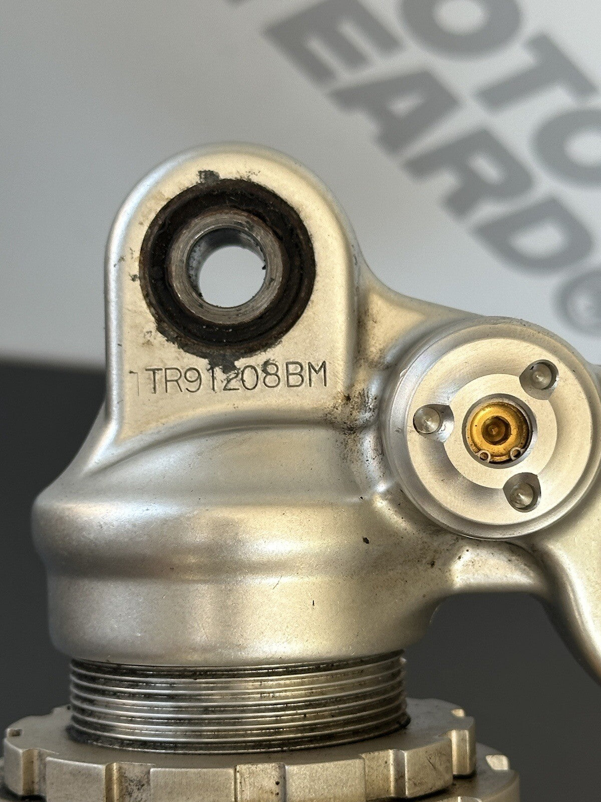 TRIUMPH STREET TRIPLE 765 RS OHLINS REAR SHOCK 2019 - *UK ONLY* 8126m Ohlins