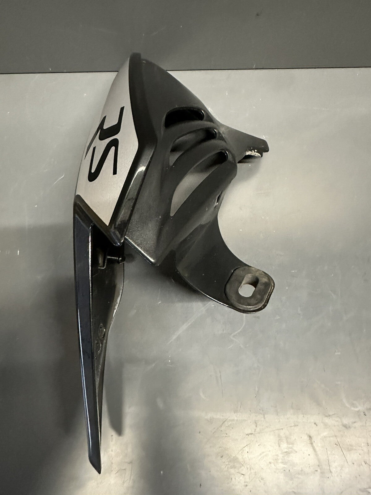 Triumph Street Triple 765 RS front Left upper side trim panel OEM 2017 -T2309049