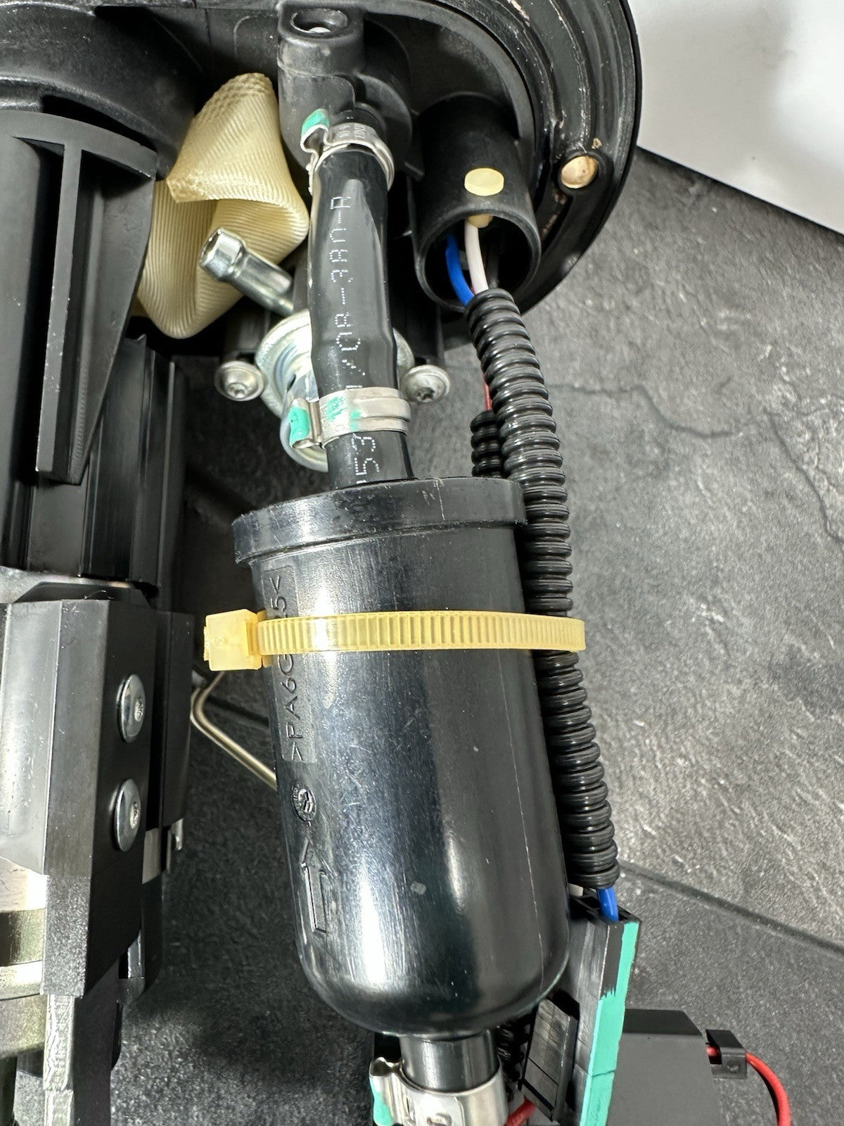 Aprilia RS660 2021 Fuel Pump Petrol Pump Only 6220 Miles 2022-2025 OEM *UK ONLY*