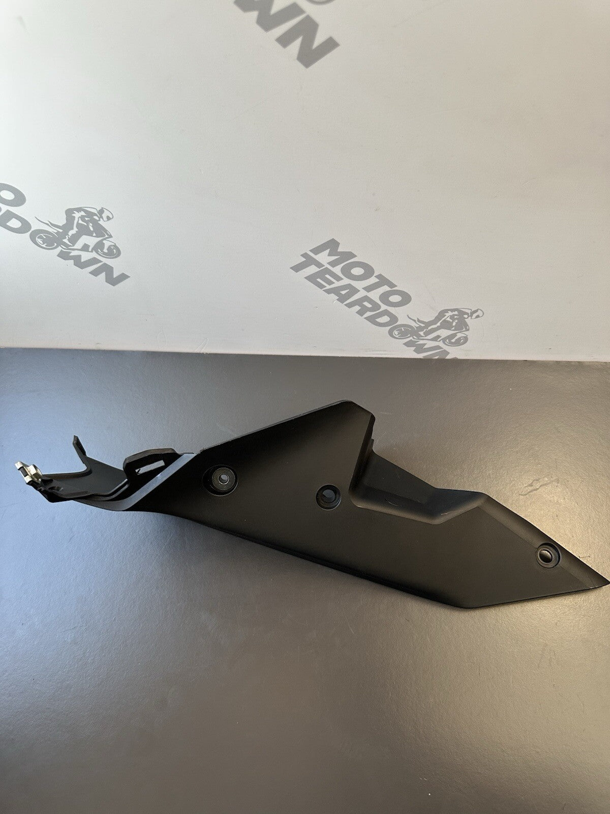 KTM 125 Duke right hand inner fairing panel 2024-2025 RT Inner Panel BROKEN CLIP