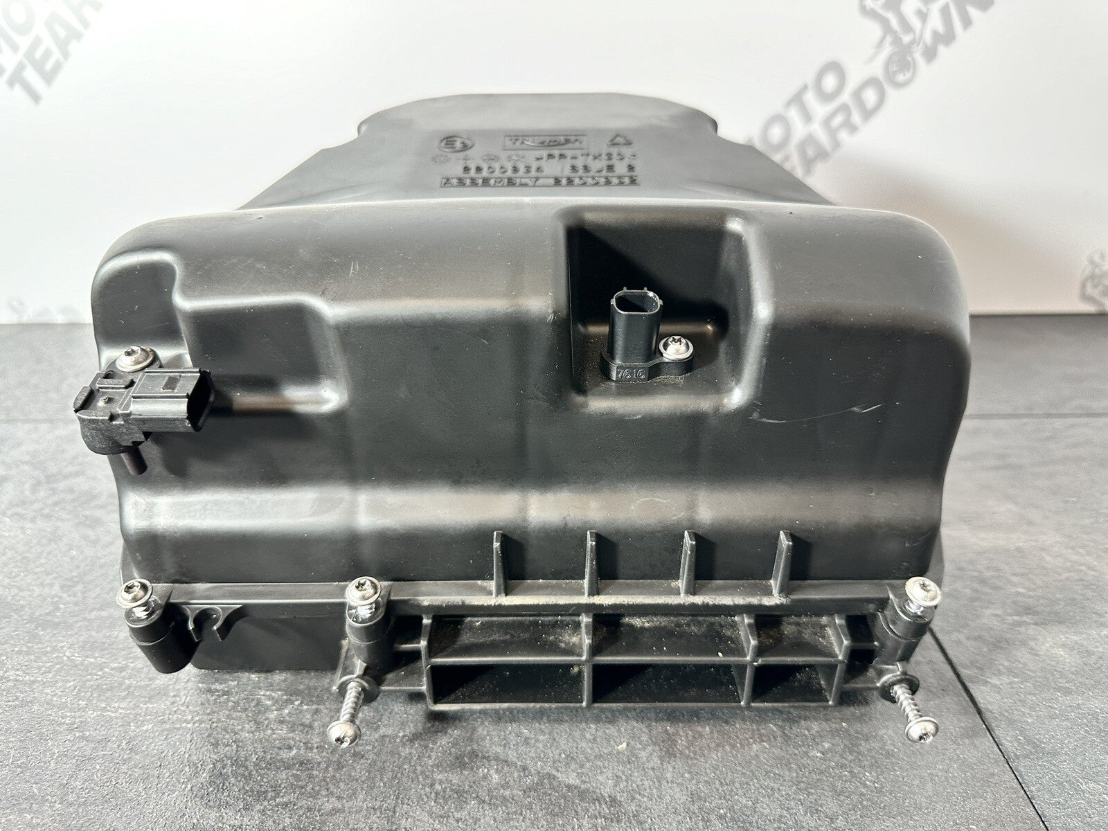 Triumph Street Triple 765 RS 2018 Airbox Intake Filter 15244 Miles 2017-2020 OEM