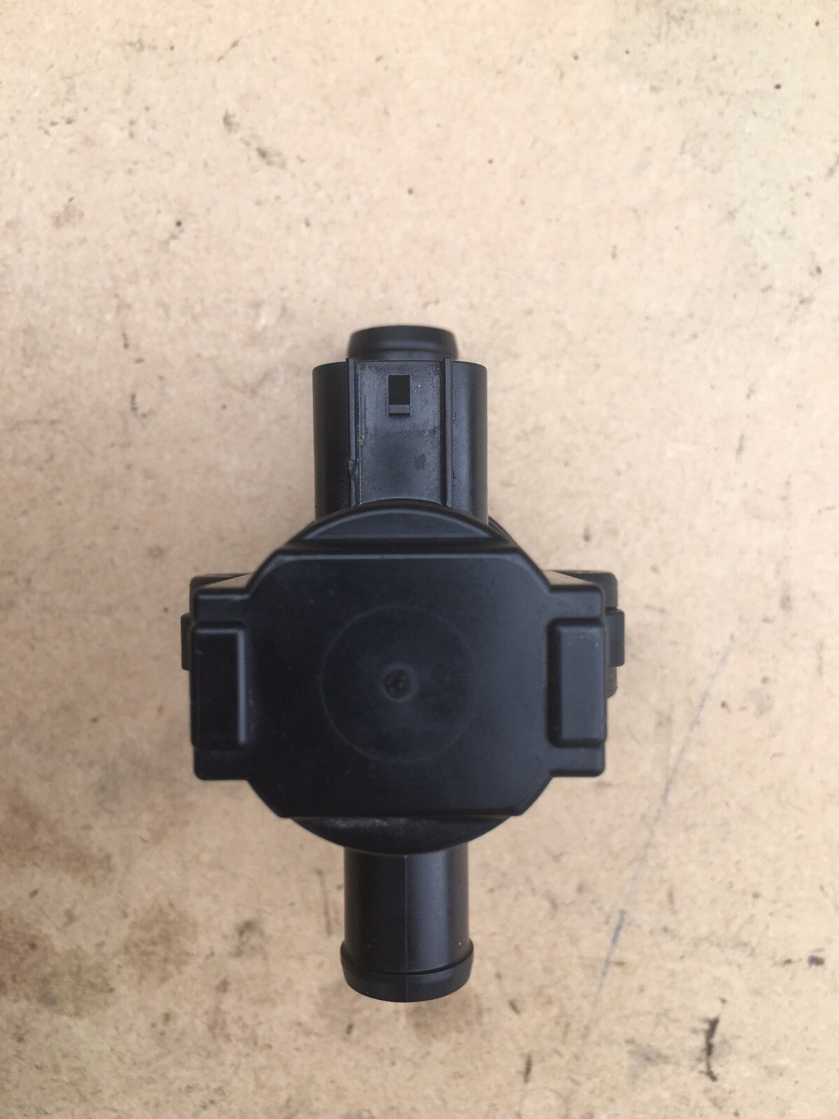 TRIUMPH SPEED TRIPLE 1050 R 2015 Air Valve Engine Breather AIR Valve 1050R Valve