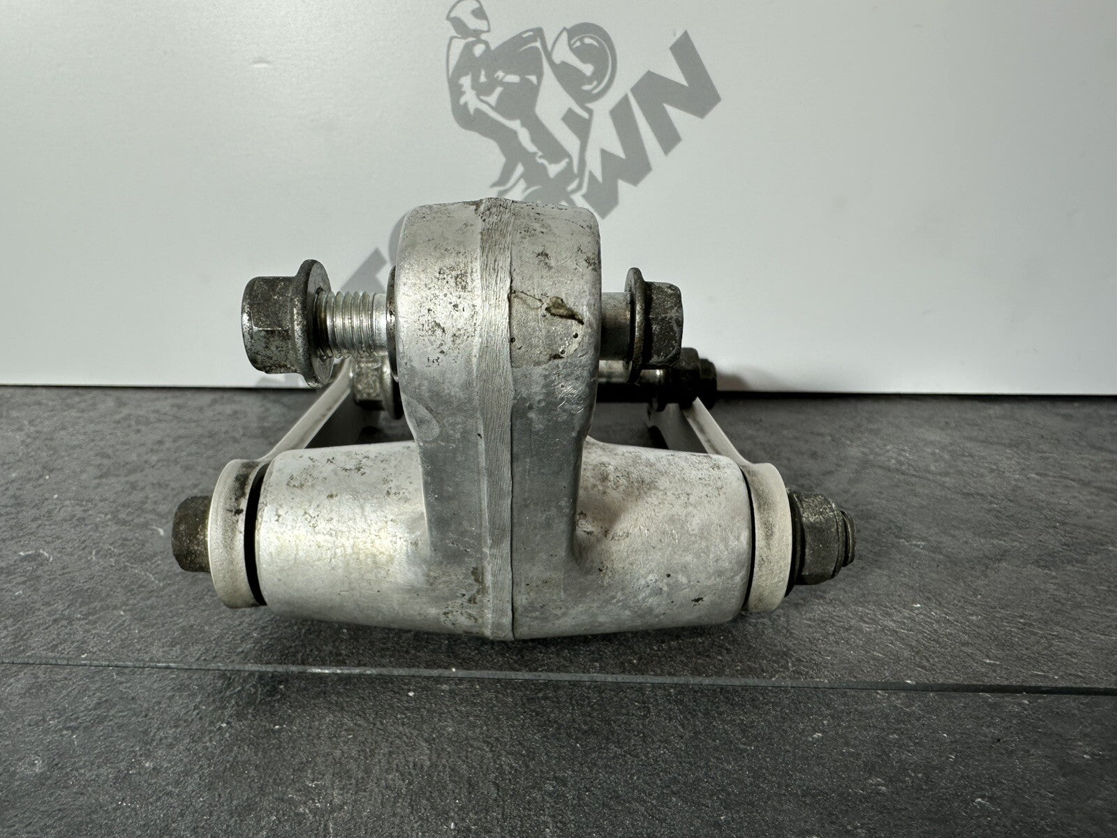 Suzuki GSXR 1300 2016 HAYABUSA Rear Shock Linkage Dog Bone 18408 Miles OEM