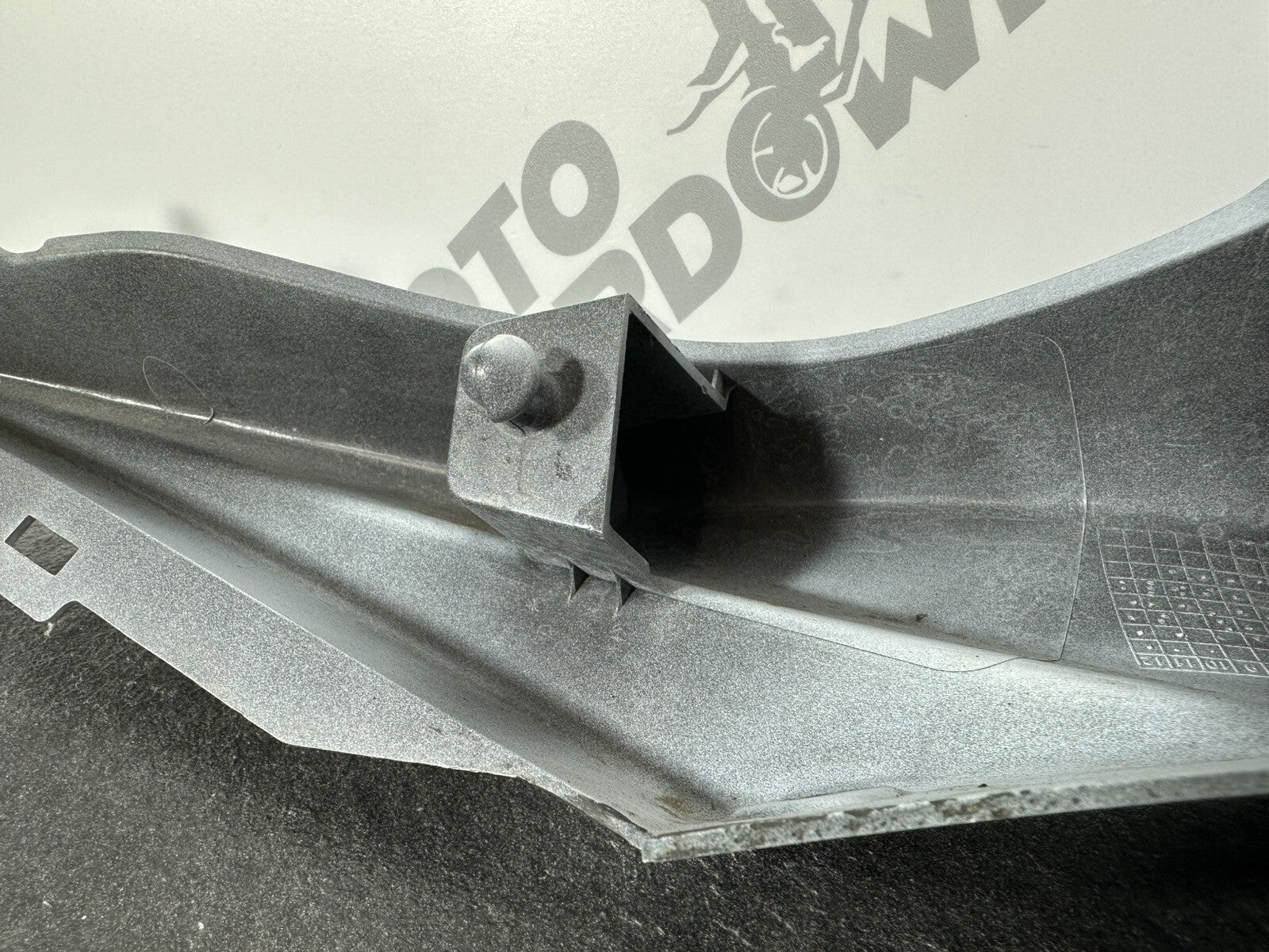 Suzuki GSXR 1000 2014 Right Seat Side Fairing Cowling 22774 Miles 2009-2016 OEM