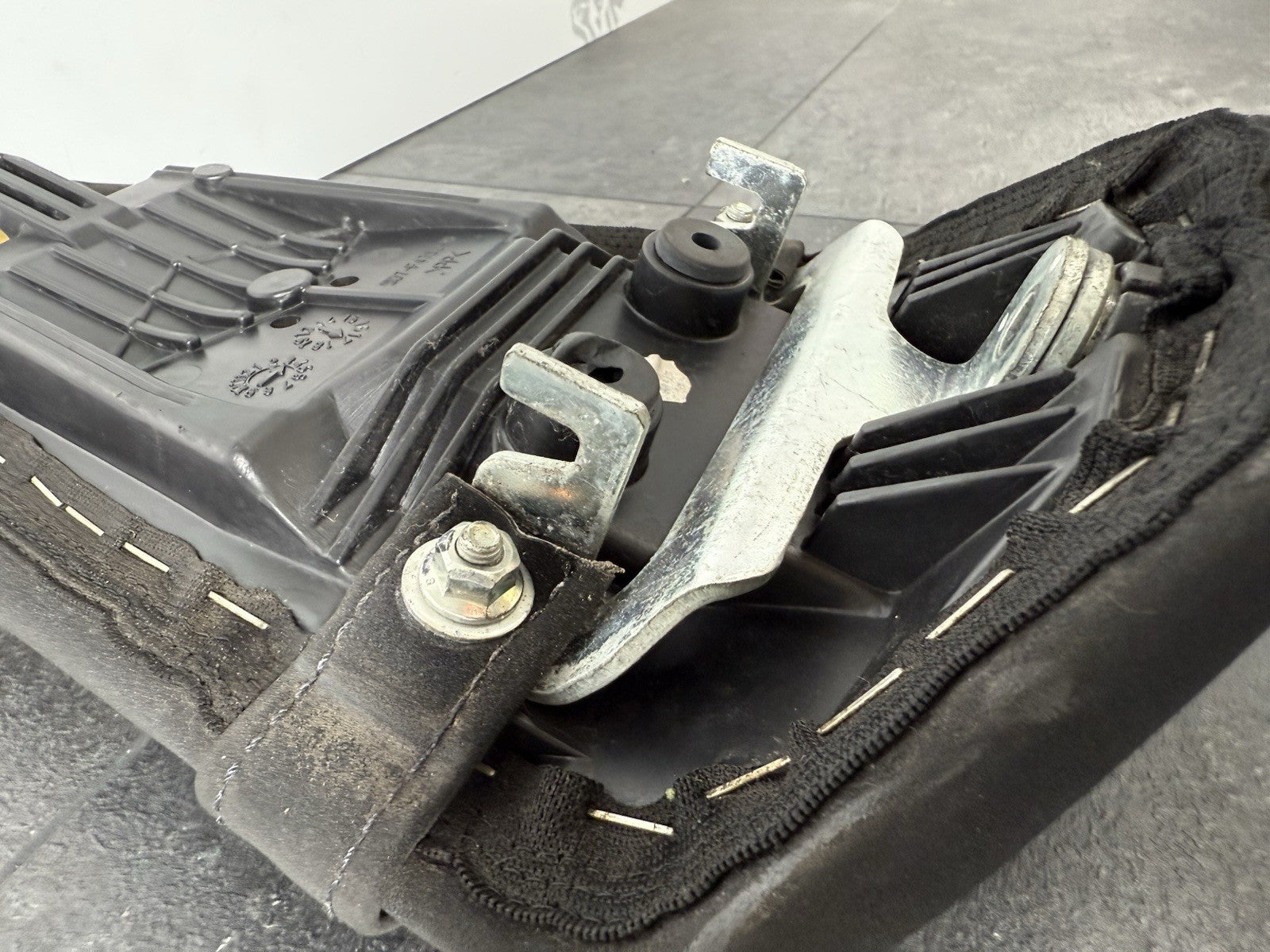 Yamaha YZF R125 R 125 2014 Seat Pillion Seat Rear Seat 26983 Miles 2008-2018 OEM