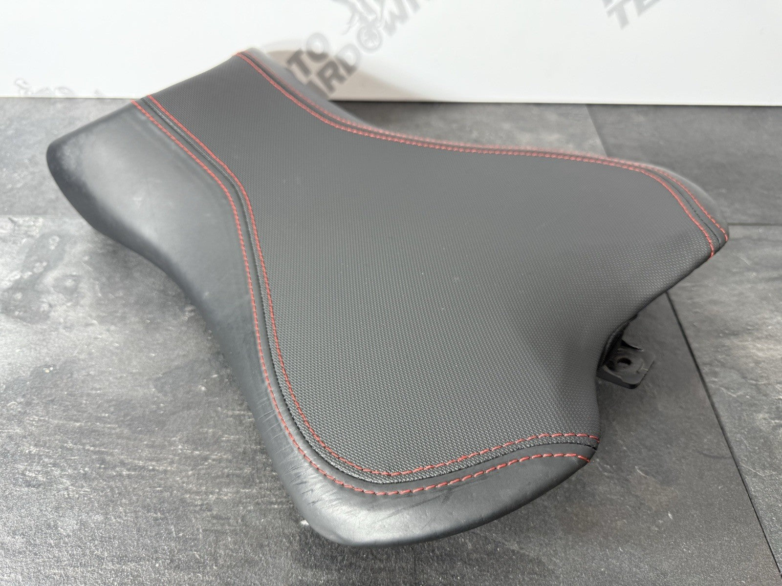 f9950232-1b73-4875-8d4f-b20765d5421a