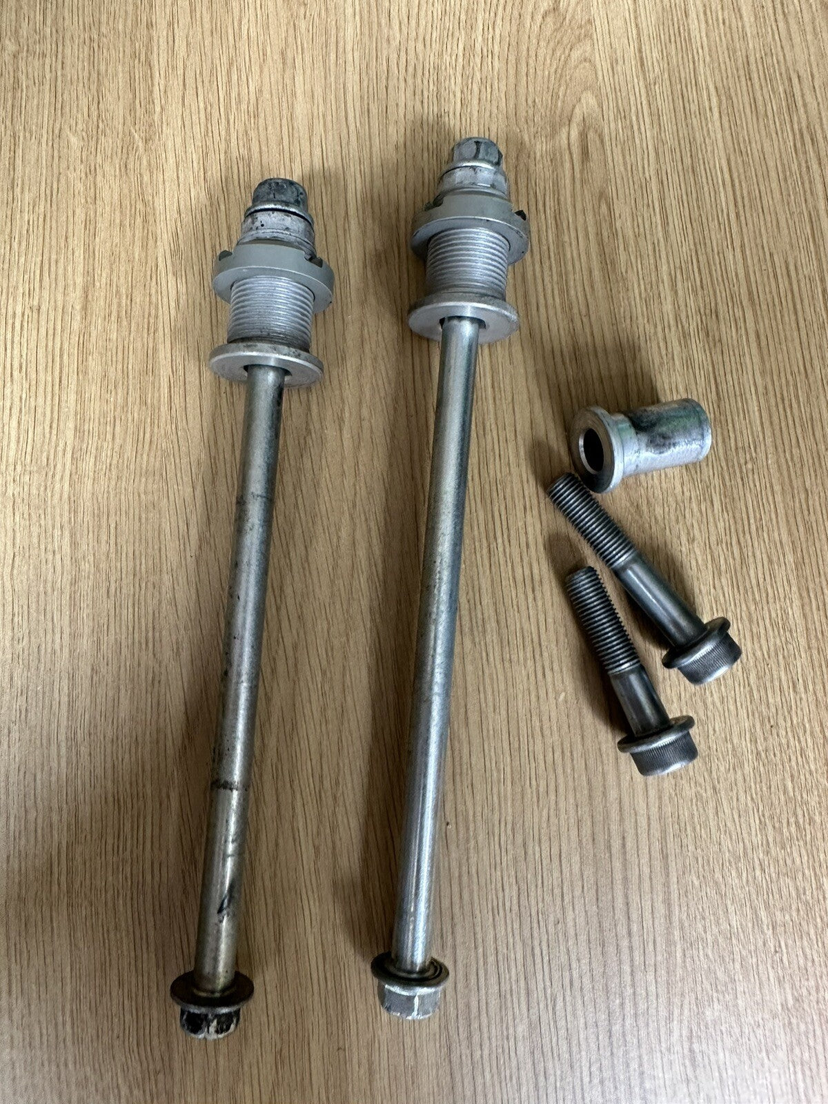 Suzuki SXR 600 750 L1-L7 2011-2017 Engine Bolts GSXR 600750 Engine Bolts OEM