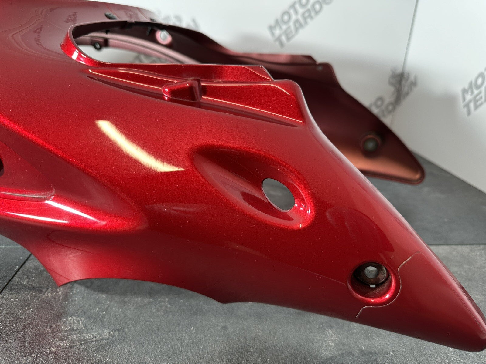 Suzuki GSXR 1300 2016 HAYABUSA Rear Tail Fairing Seat Surround 18408 Miles OEM