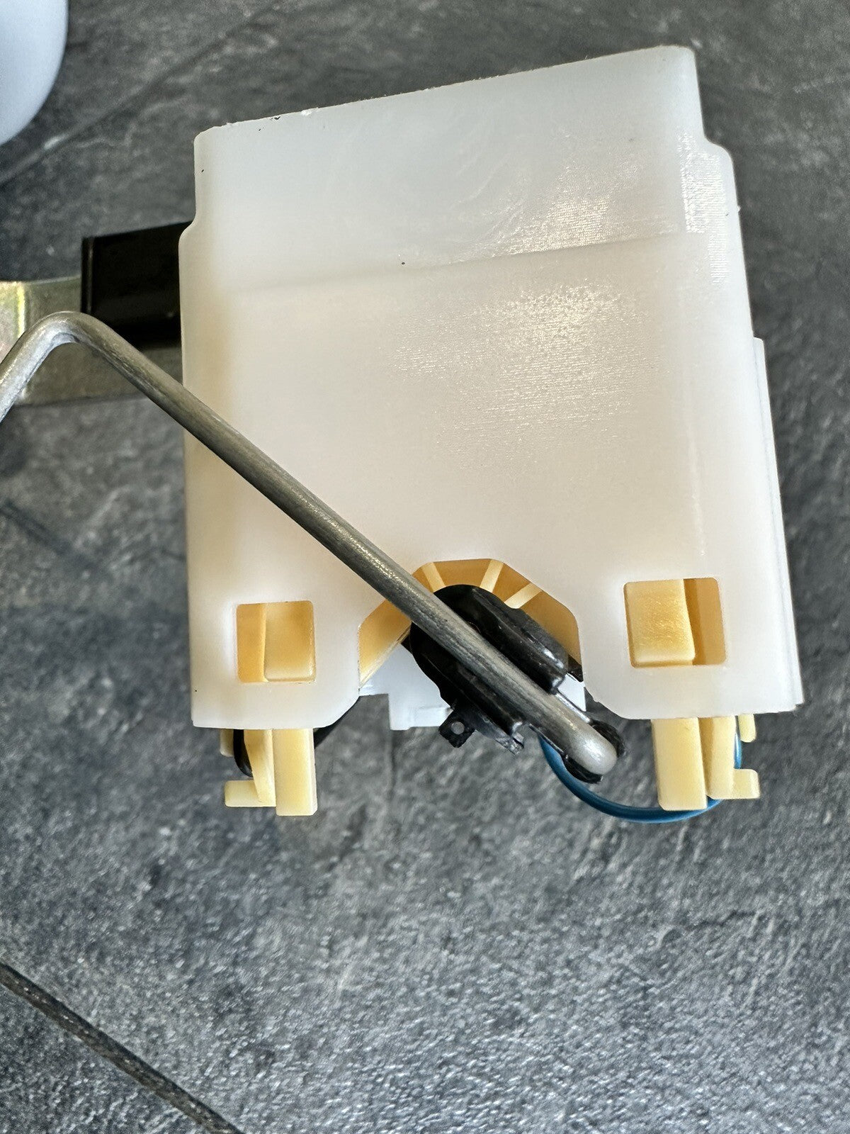 BMW S1000RR 2023 Fuel Pump Petrol Pump Sender 2019-2022 J43386 OEM *UK ONLY*