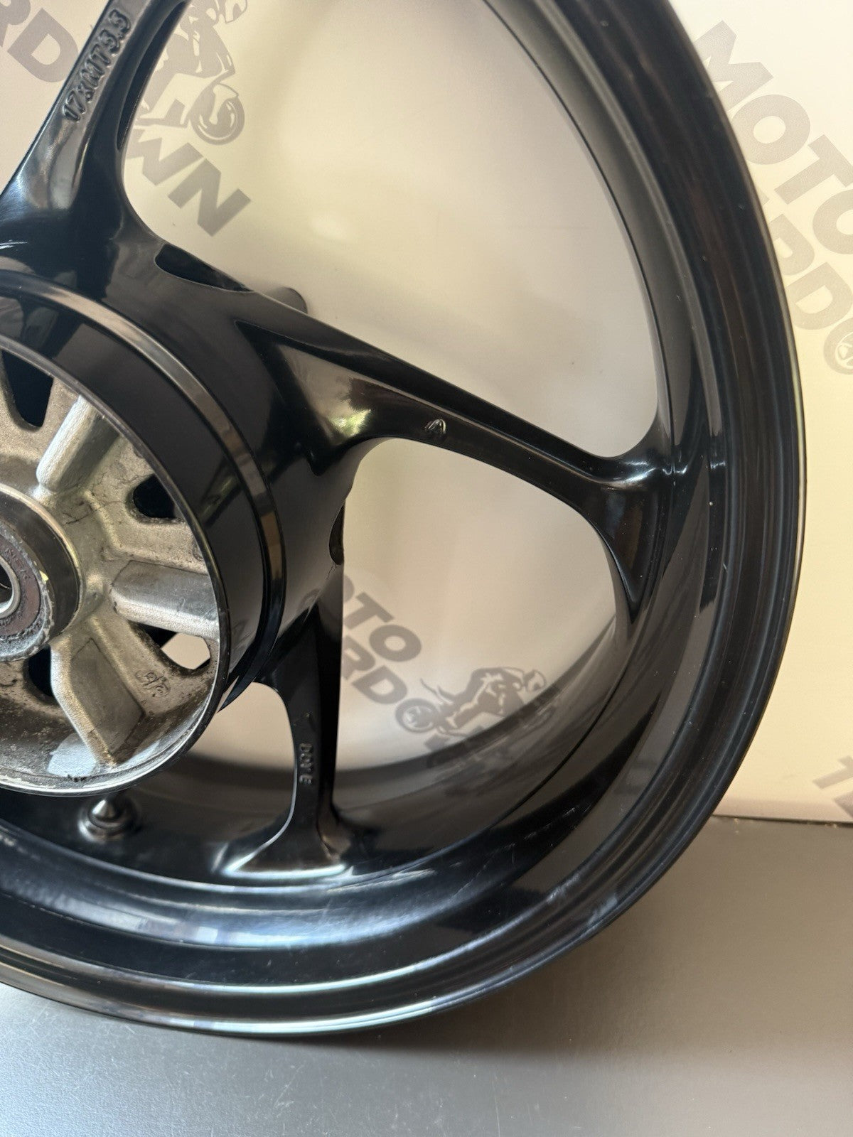 Triumph Trident 660 rear wheel black Rear Rim Rear Wheel 2021-2024 OEM