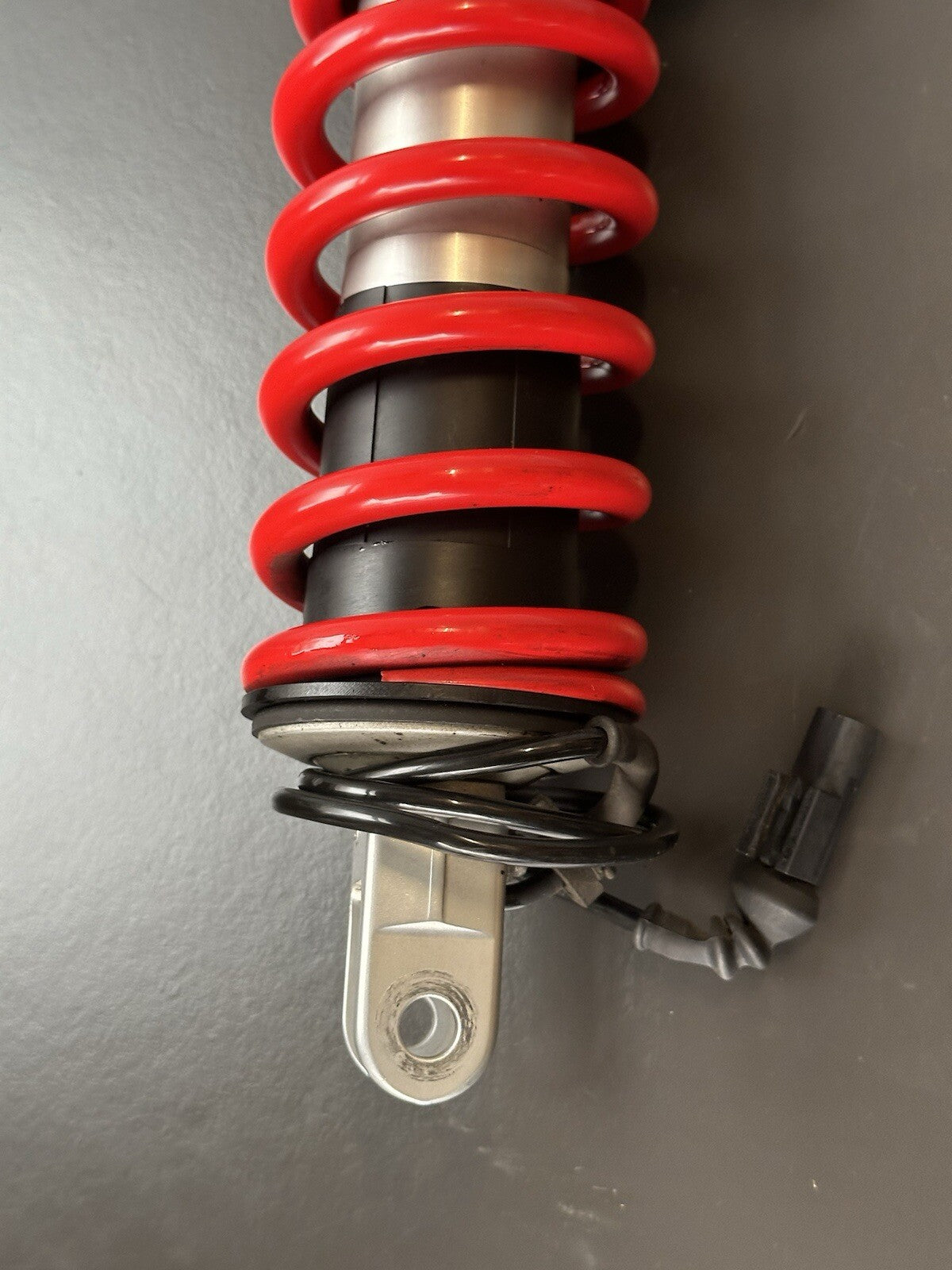 BMW S1000R rear shock absorber 8545860 BMW S1000R Rear Shock 2014-2020 UK ONLY